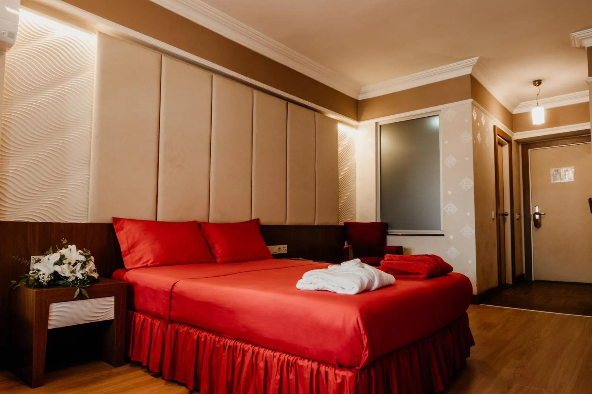 Bed in Tac Premier Hotel & Spa