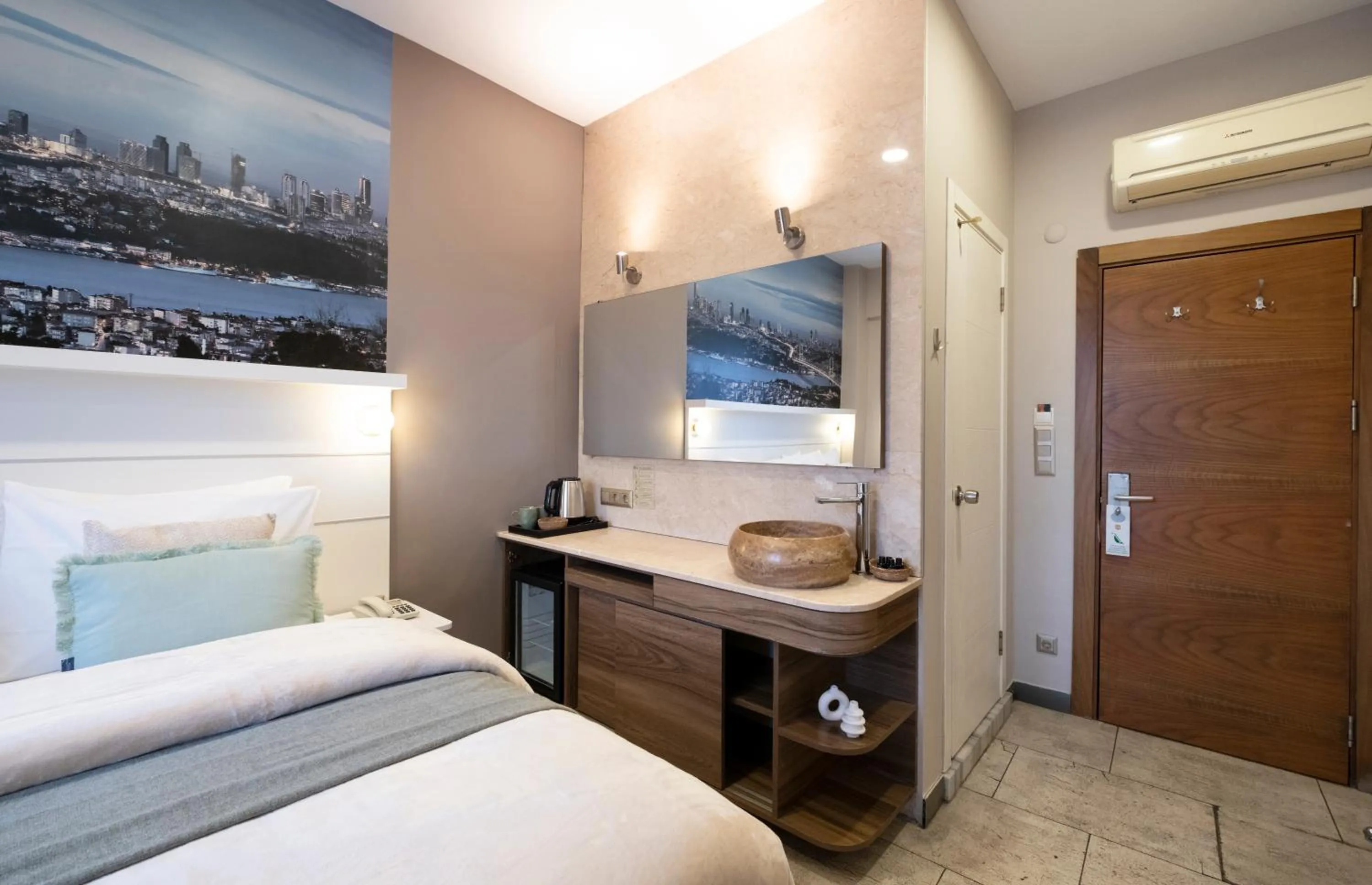 Bed in The Pera Hotel