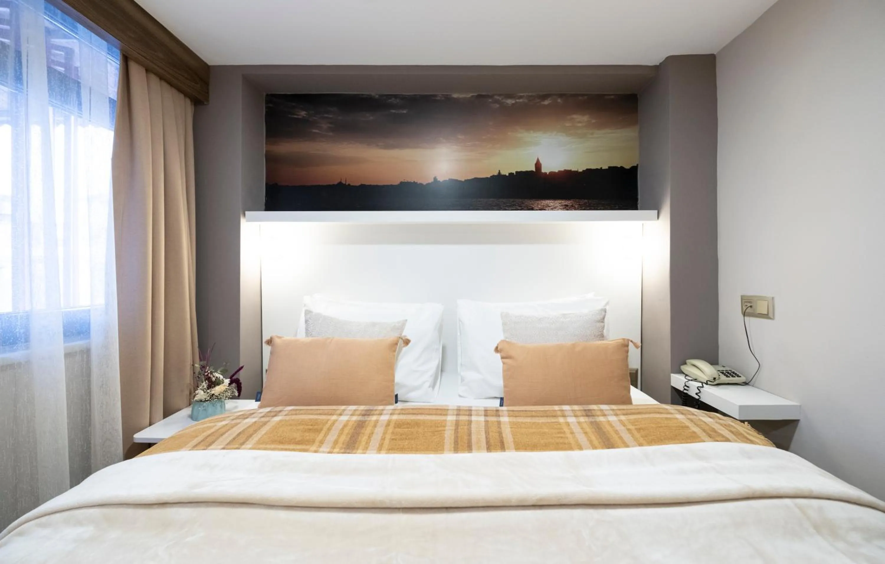 Bed in The Pera Hotel