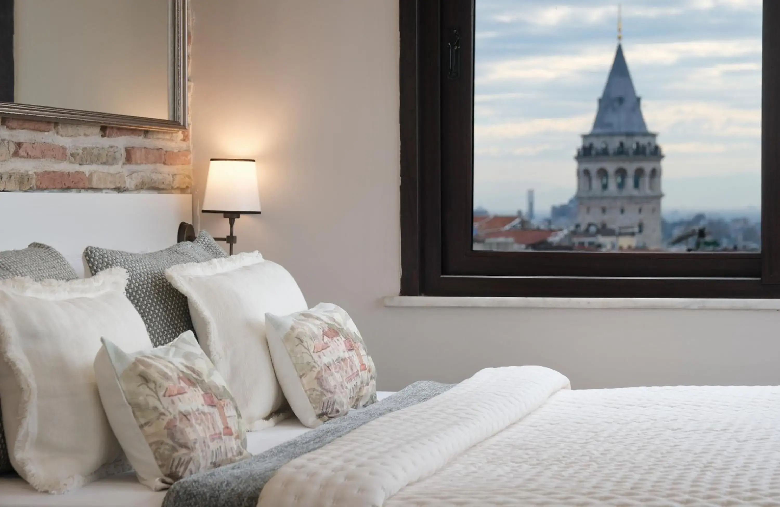 Bed in The Pera Hotel Bed in The Pera Hotel