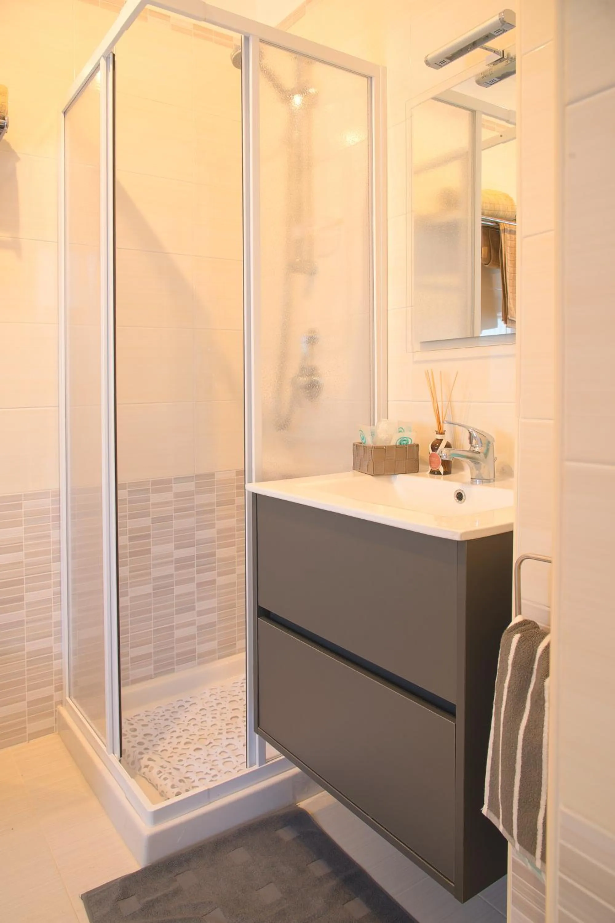 Shower in B&B Mimmo e Valeria