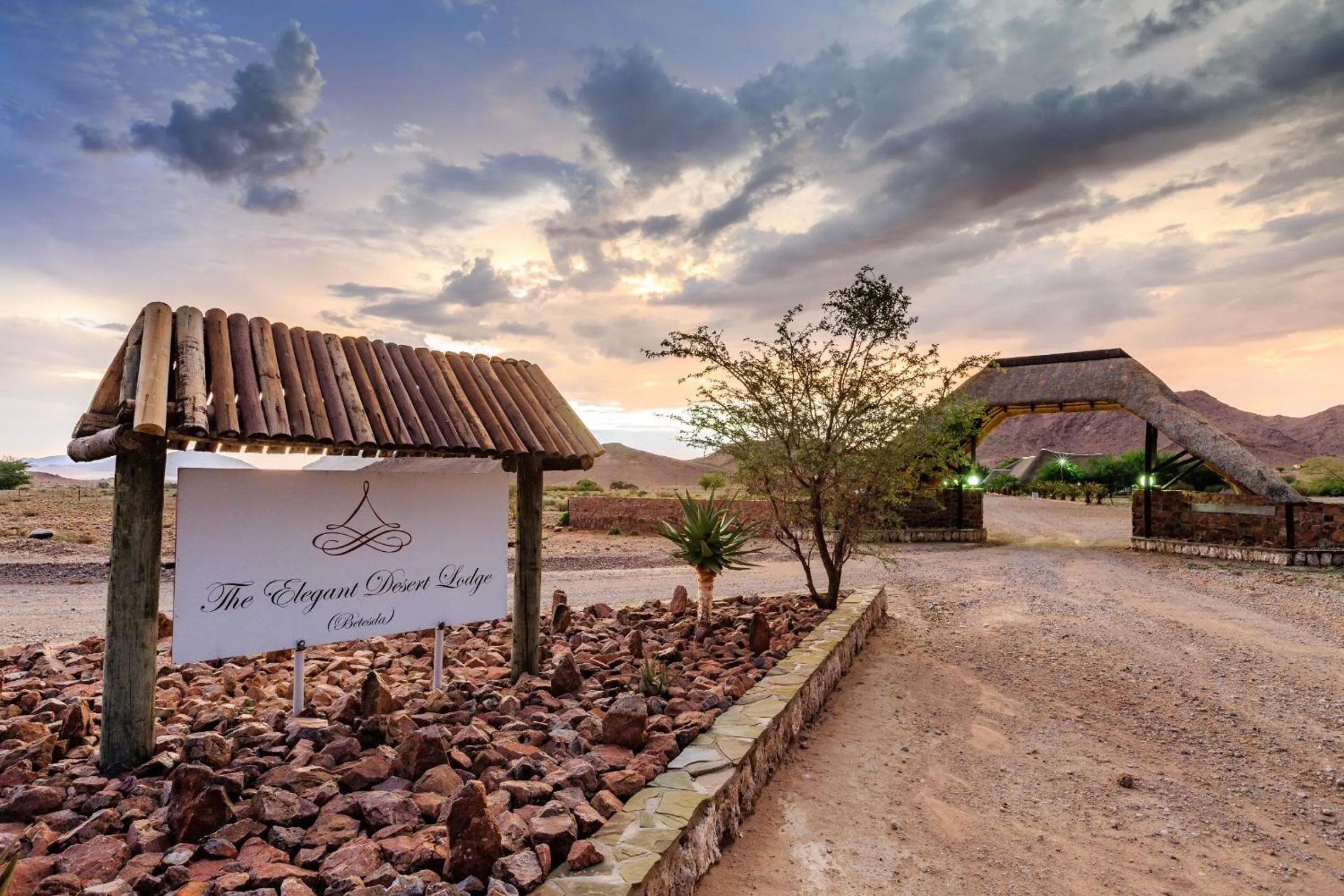 Facade/entrance in Elegant Desert Lodge