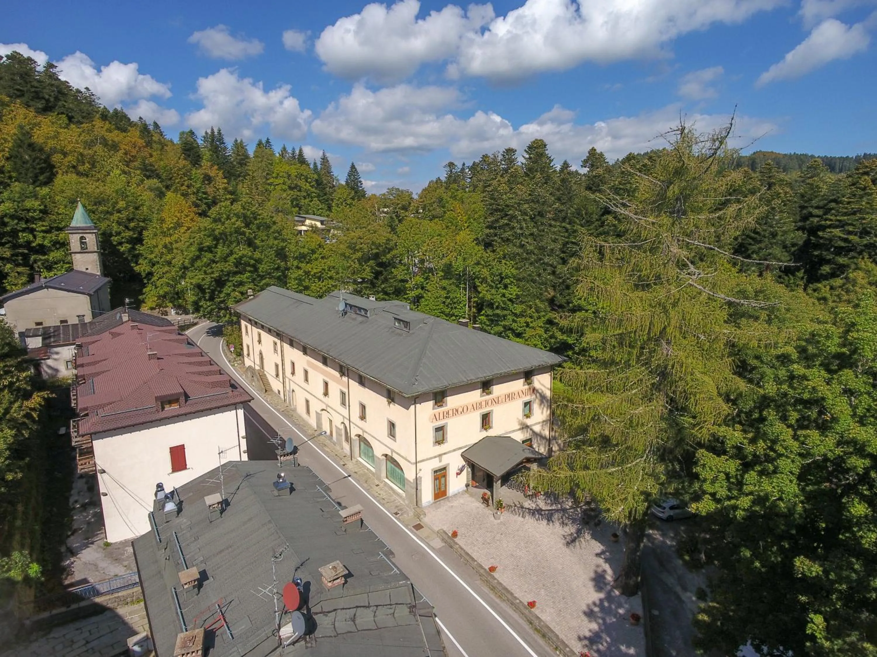 Bird's eye view in HG Abetone e Piramidi Resort