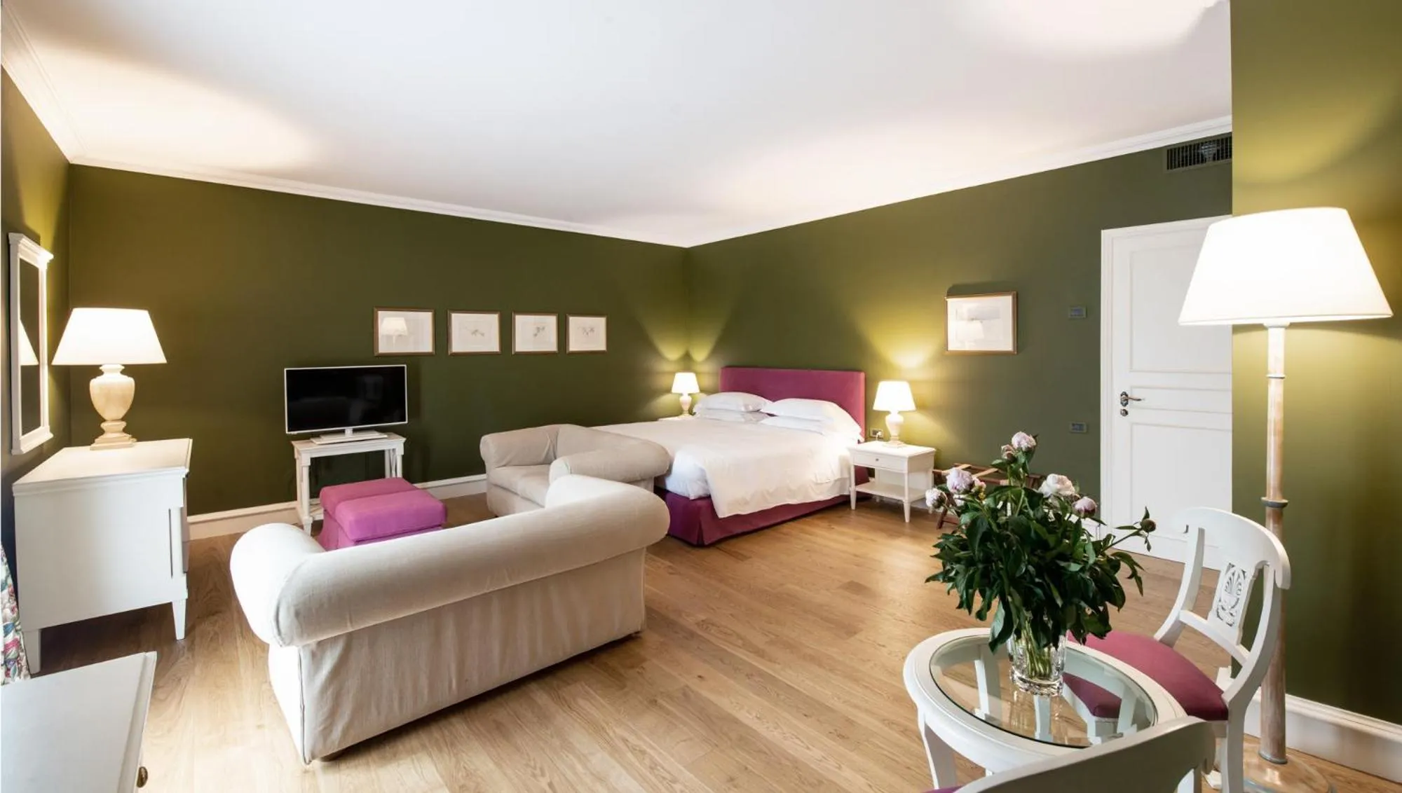 Photo of the whole room, Bed in Hotel Franceschi