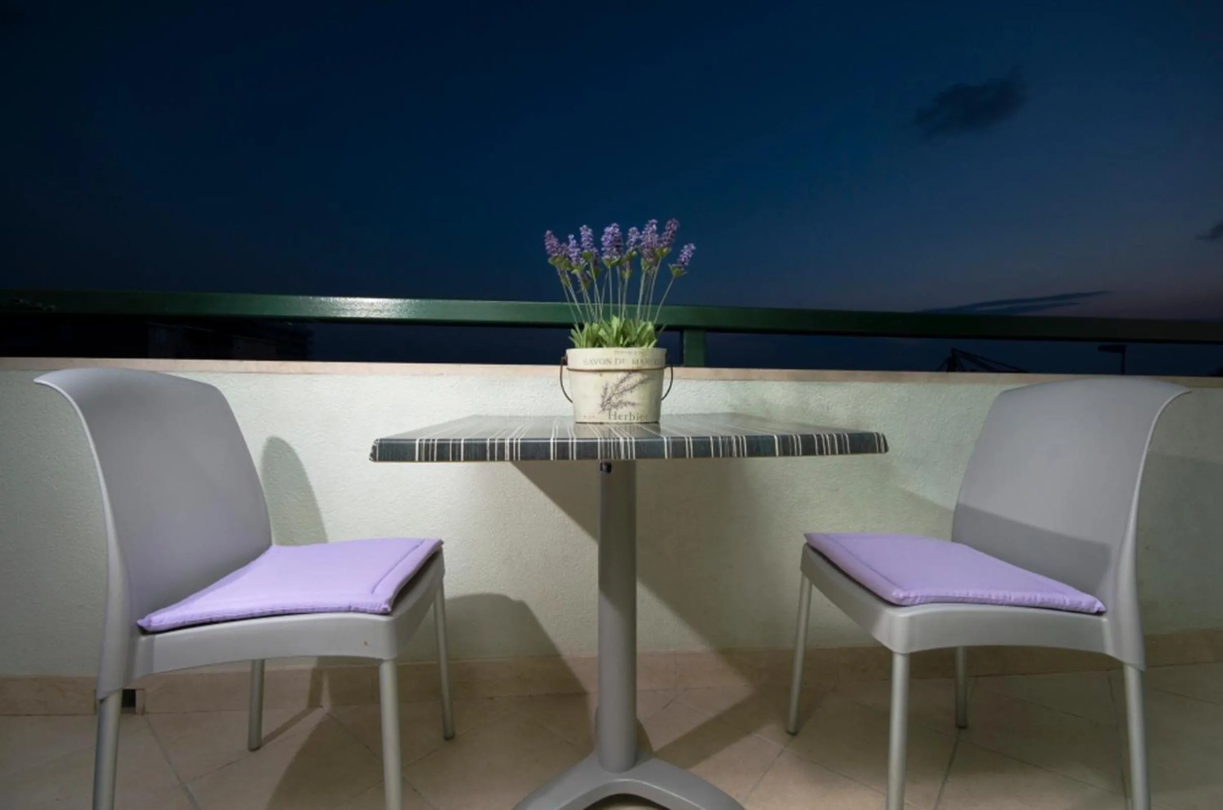 Studio Apartment with Sea View in Vidoš apartments