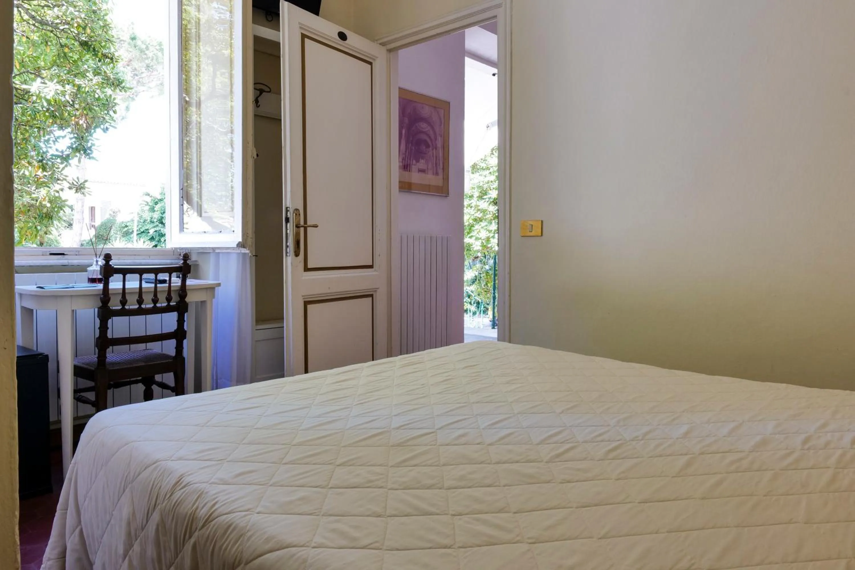 Photo of the whole room, Bed in Hotel Club i Pini - Residenza d'Epoca in Versilia