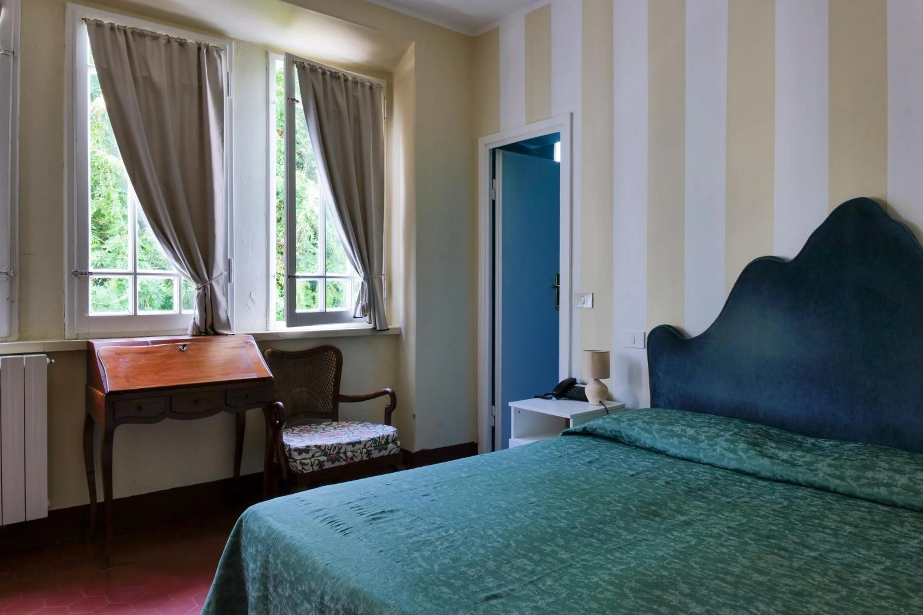 Bed in Hotel Club i Pini - Residenza d'Epoca in Versilia