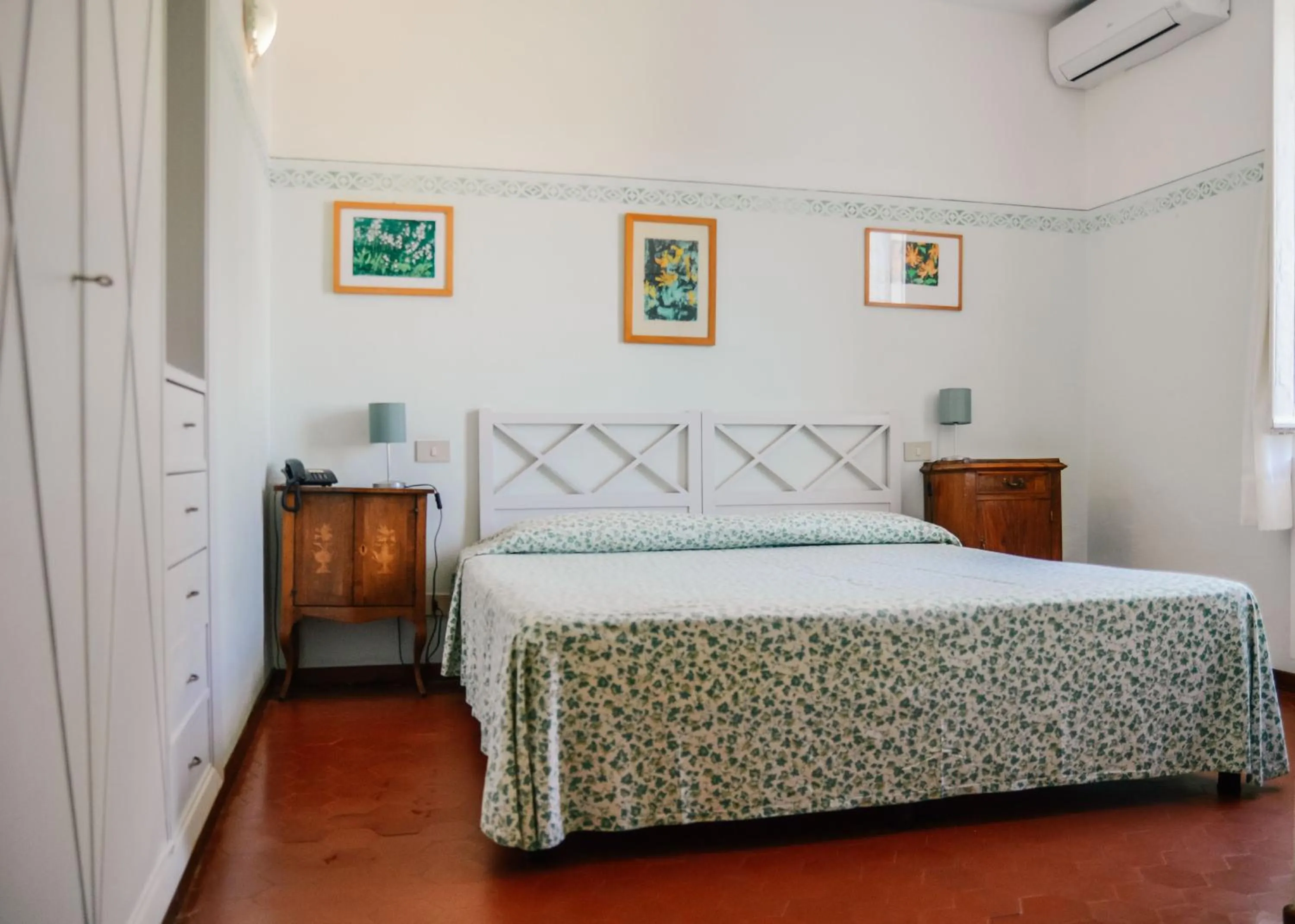 Bed in Hotel Club i Pini - Residenza d'Epoca in Versilia