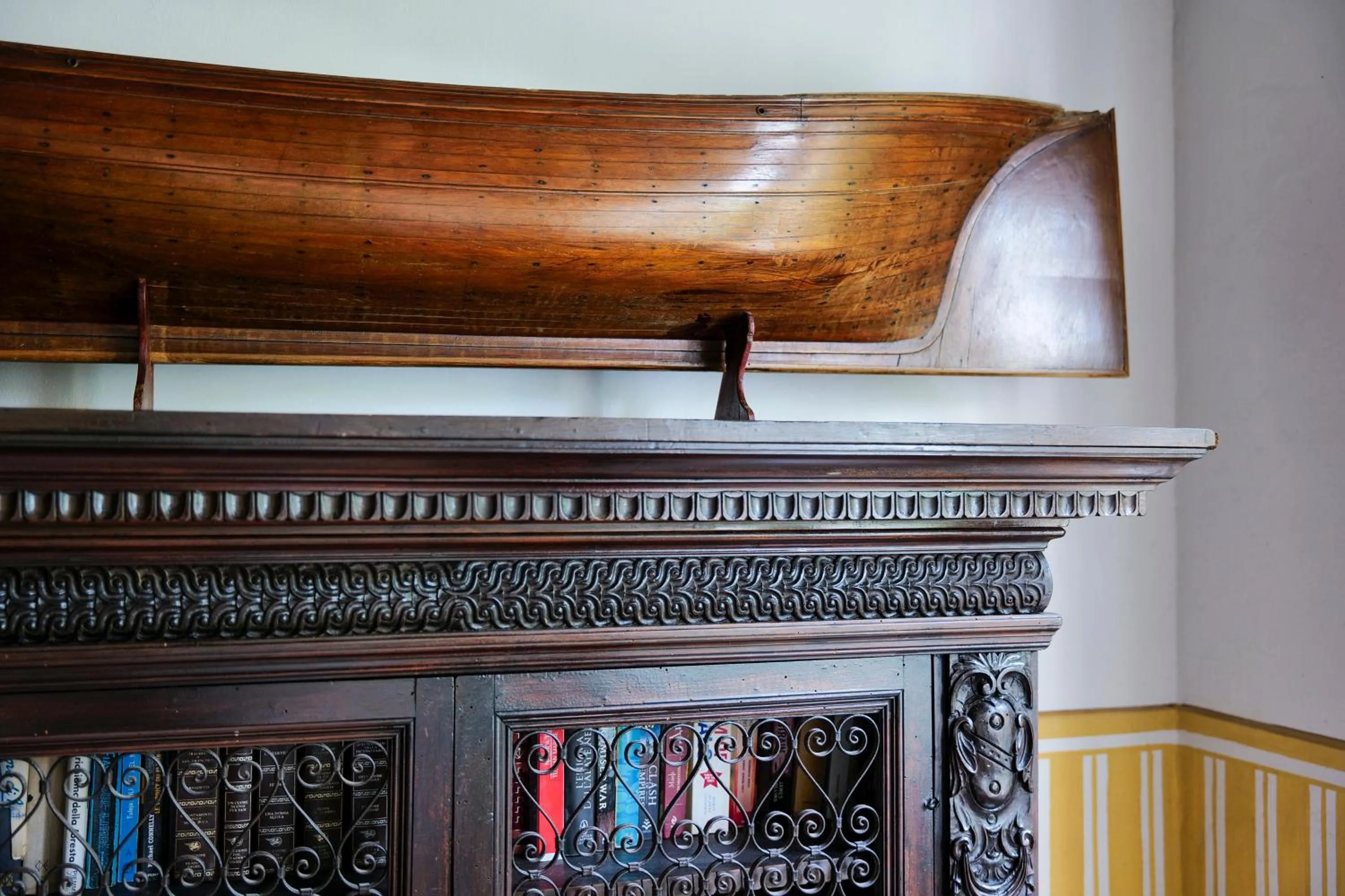 Decorative detail in Hotel Club i Pini - Residenza d'Epoca in Versilia