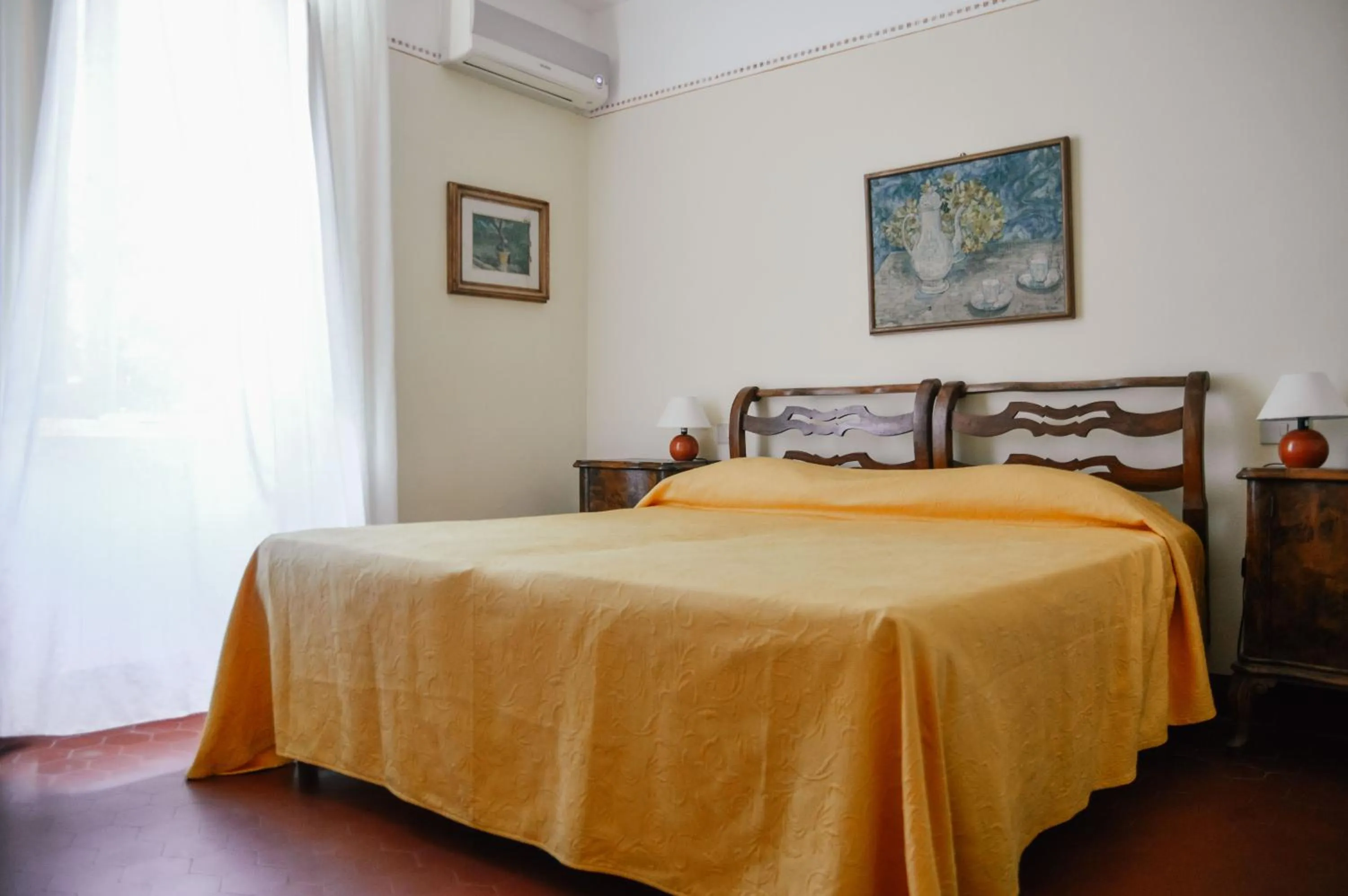 Bed in Hotel Club i Pini - Residenza d'Epoca in Versilia