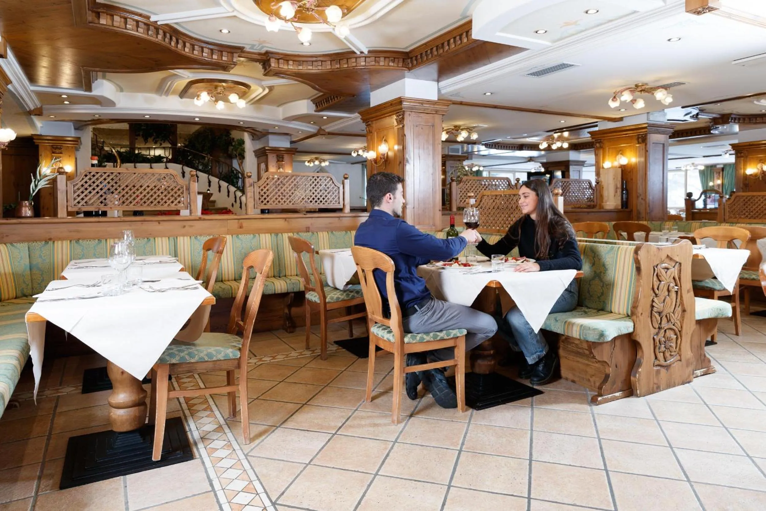 Restaurant/places to eat in Hotel Intermonti