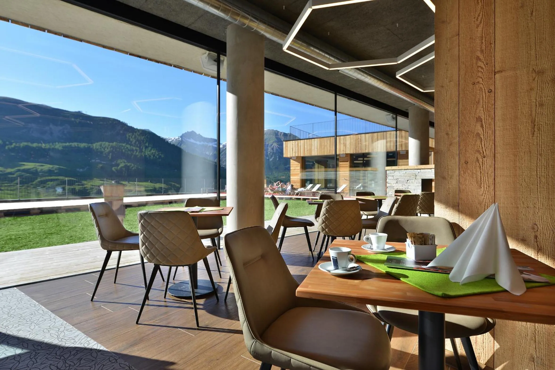 Restaurant/places to eat in Alpen Resort Bivio