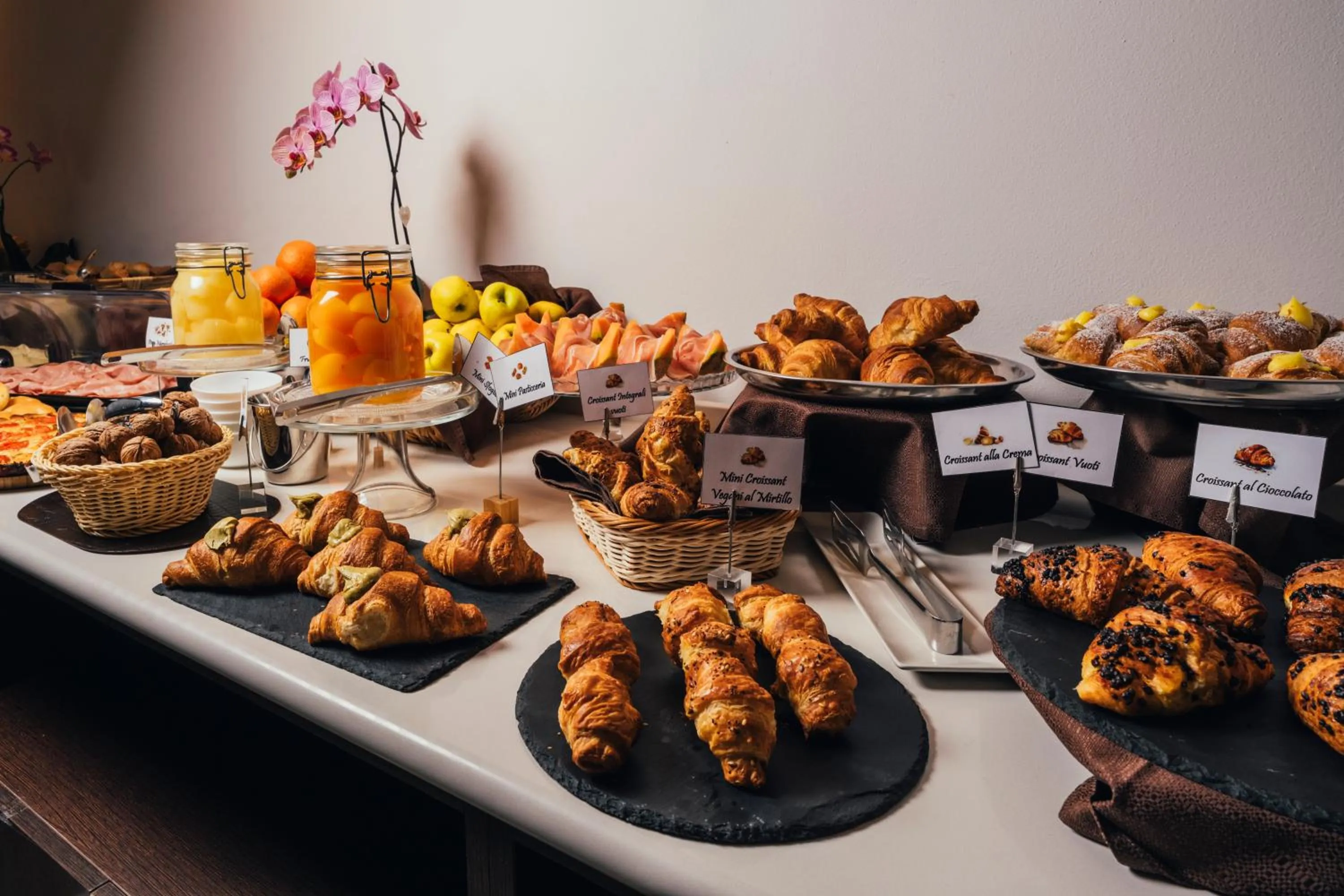 Breakfast in Euro Hotel