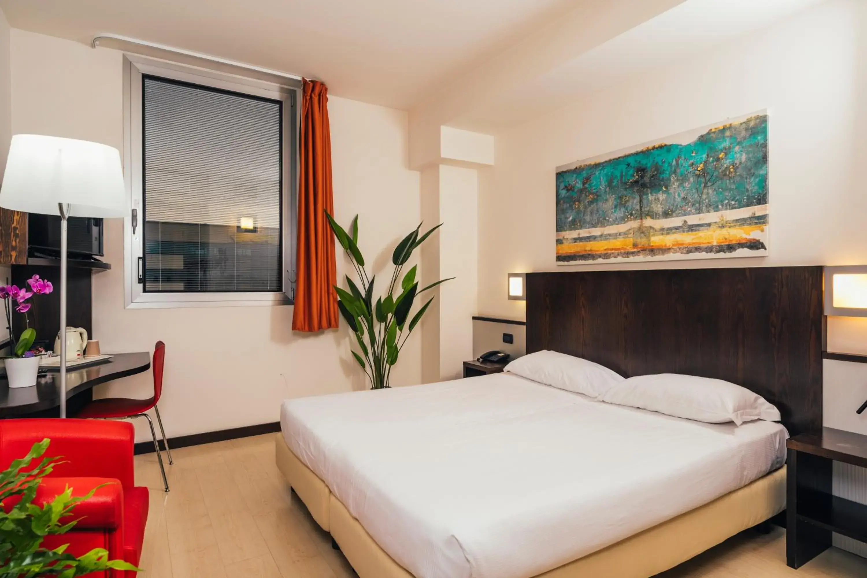 Bed in Euro Hotel Bed in Euro Hotel