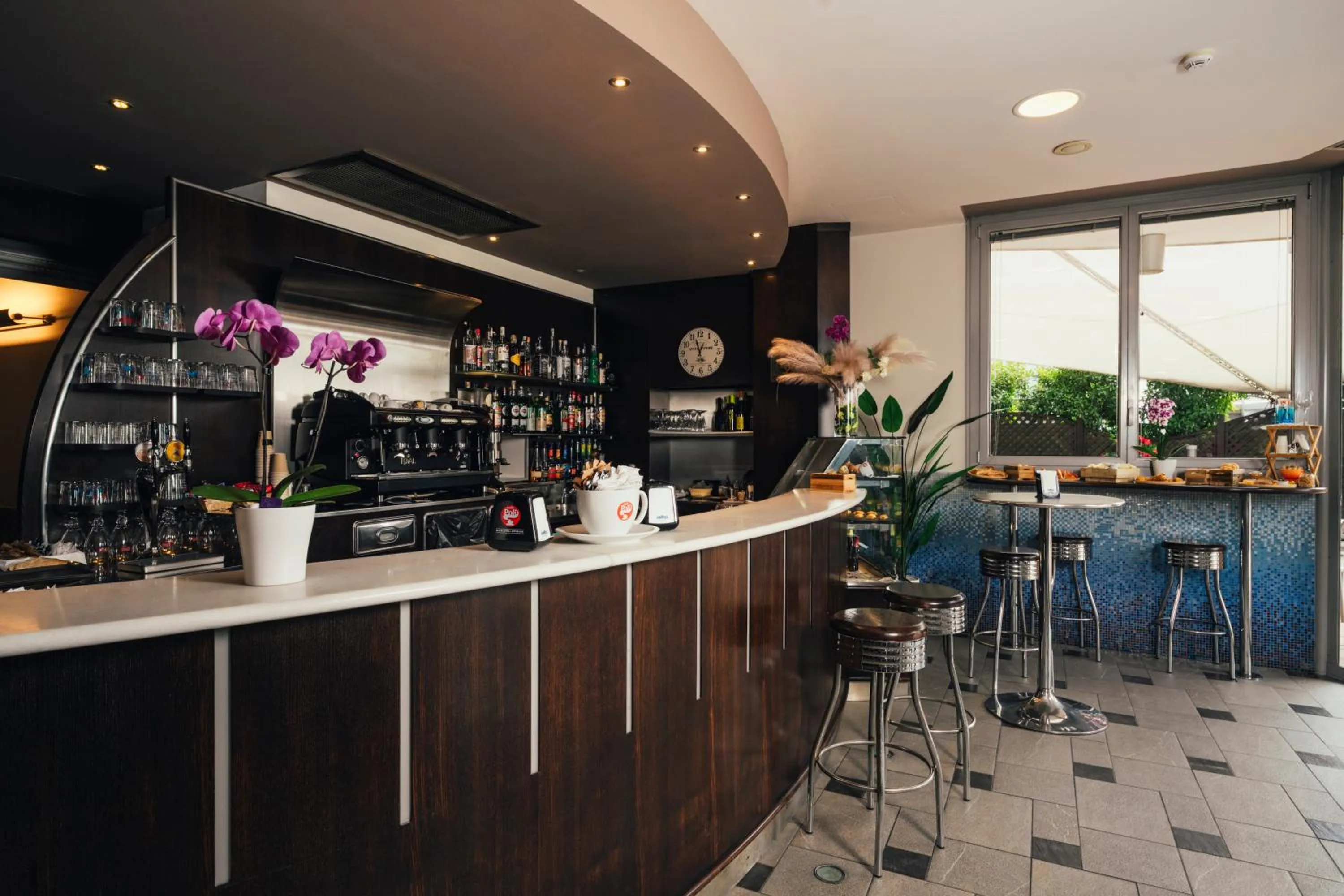 Lounge or bar in Euro Hotel