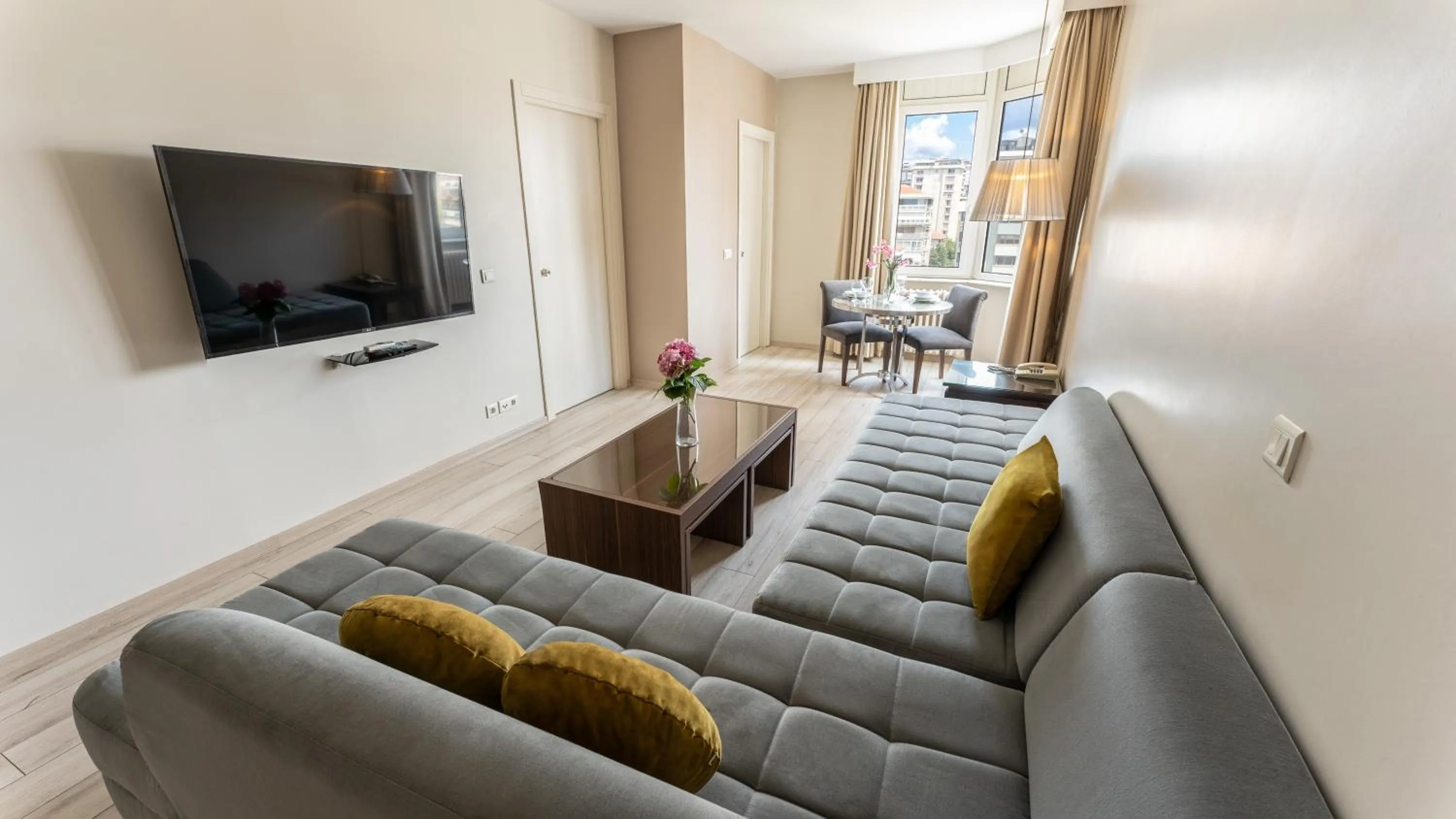 TV and multimedia in The Marmara Suadiye Residence