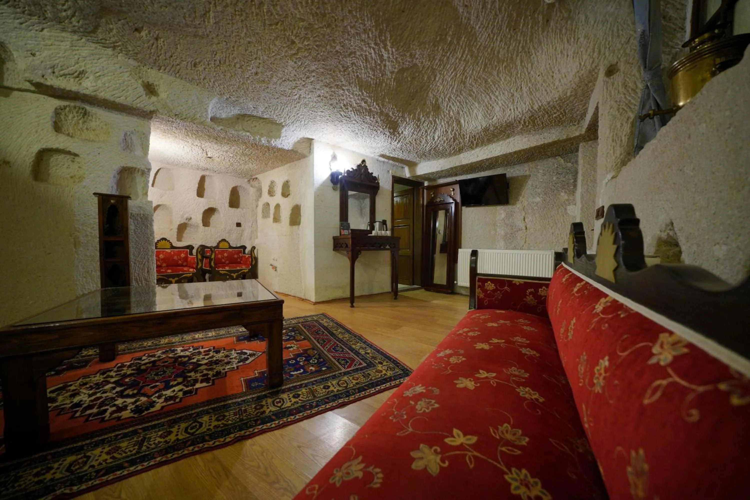 Living room in Asteria Cave Hotel
