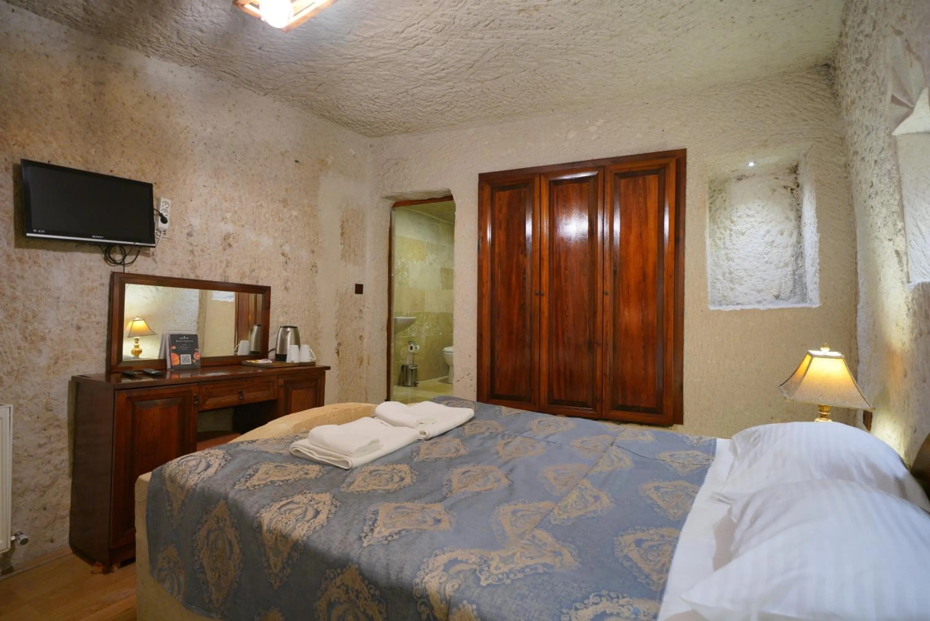 Photo of the whole room in Asteria Cave Hotel