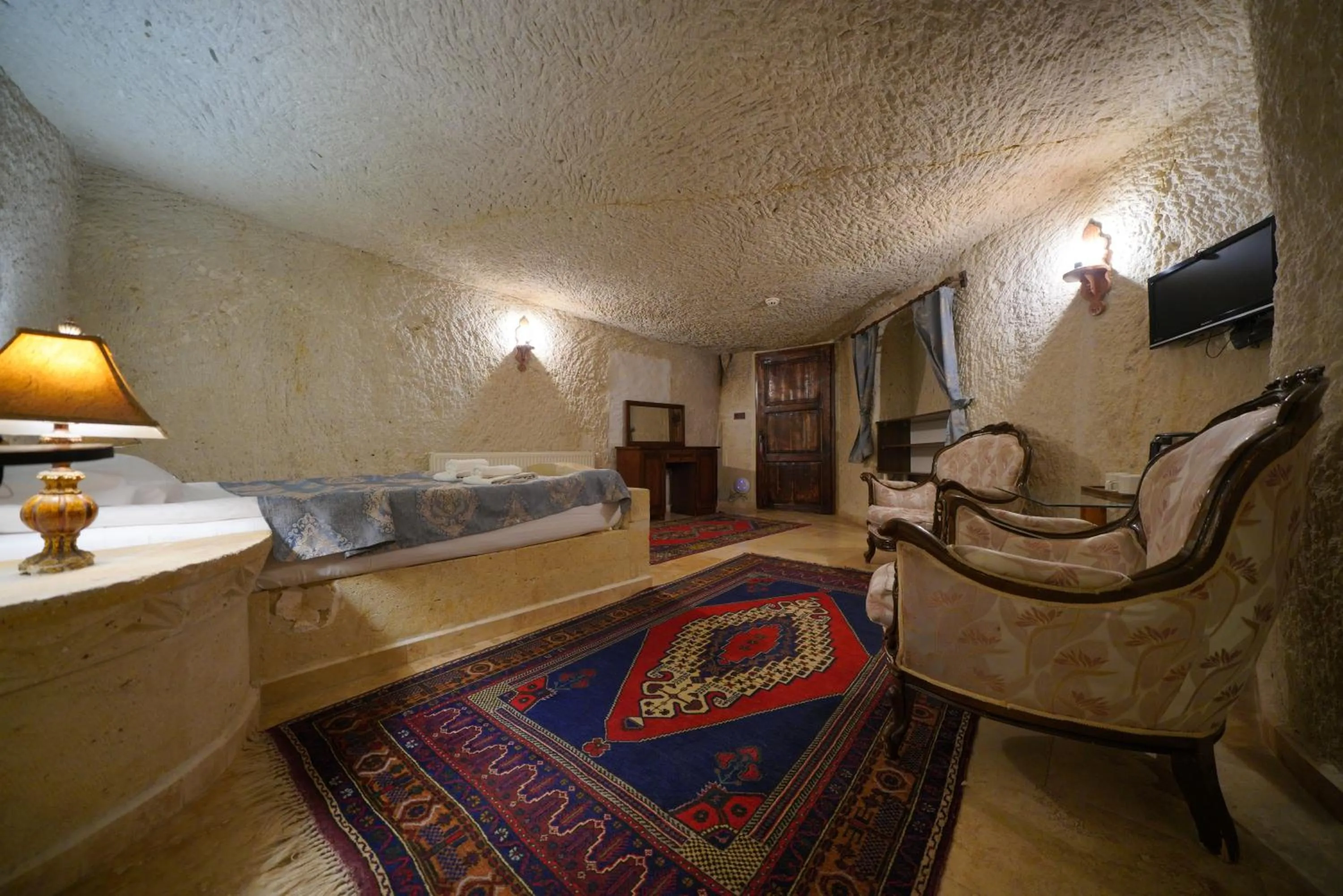 Photo of the whole room in Asteria Cave Hotel