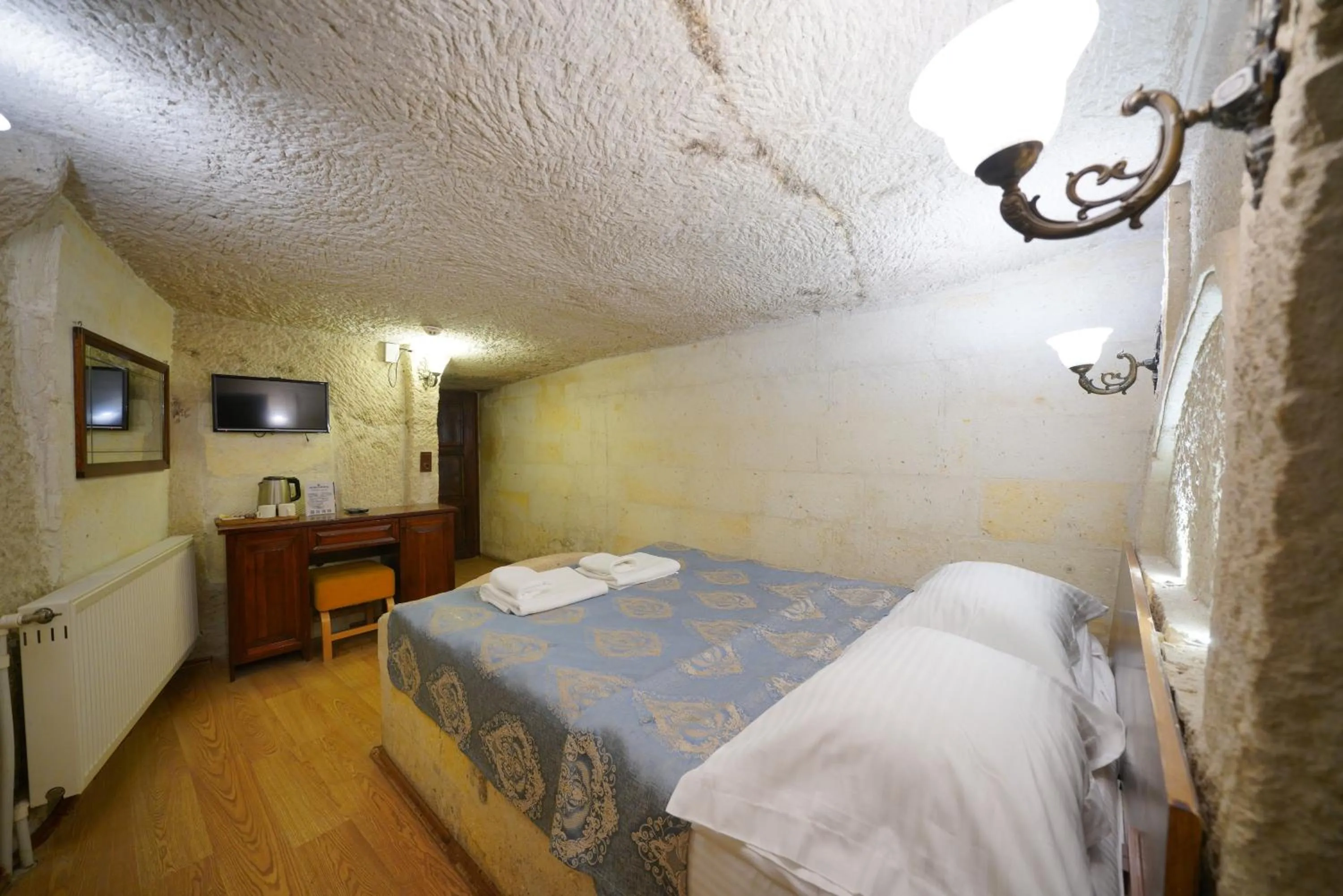 Photo of the whole room in Asteria Cave Hotel