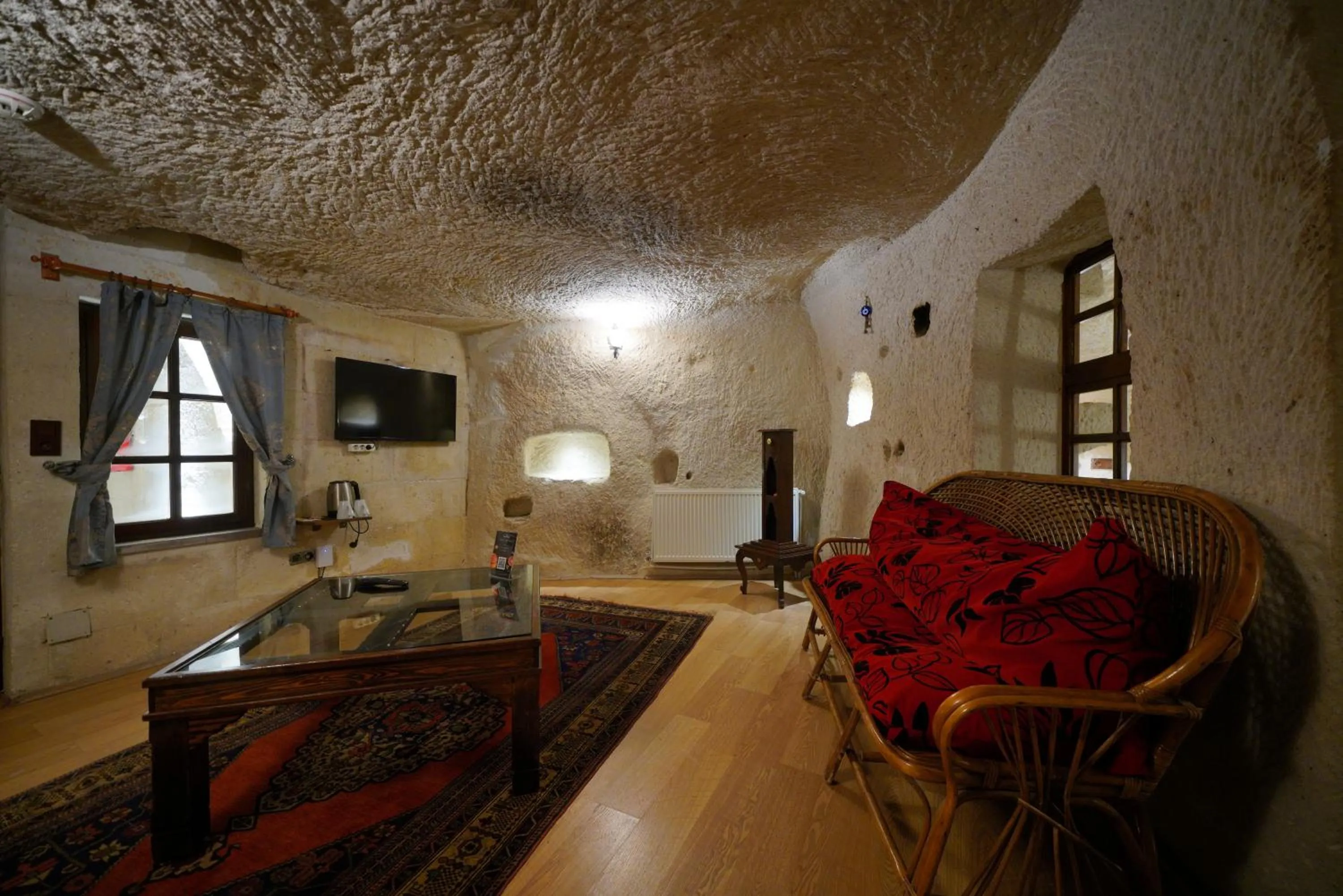 Living room in Asteria Cave Hotel