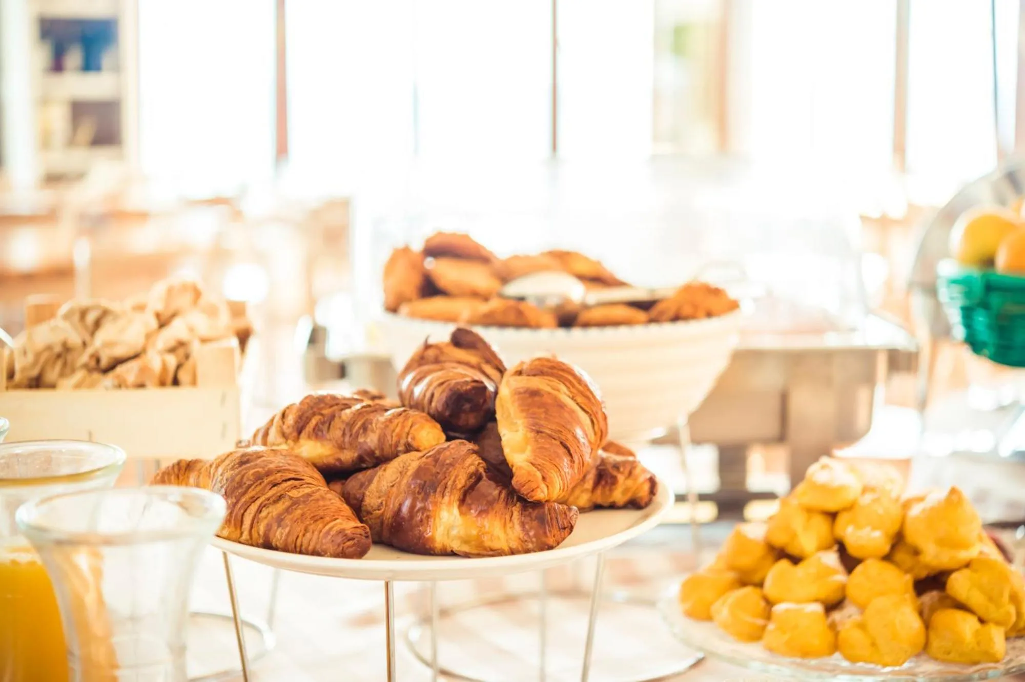 Food and drinks in Club del Sole Desenzano Boutique Resort