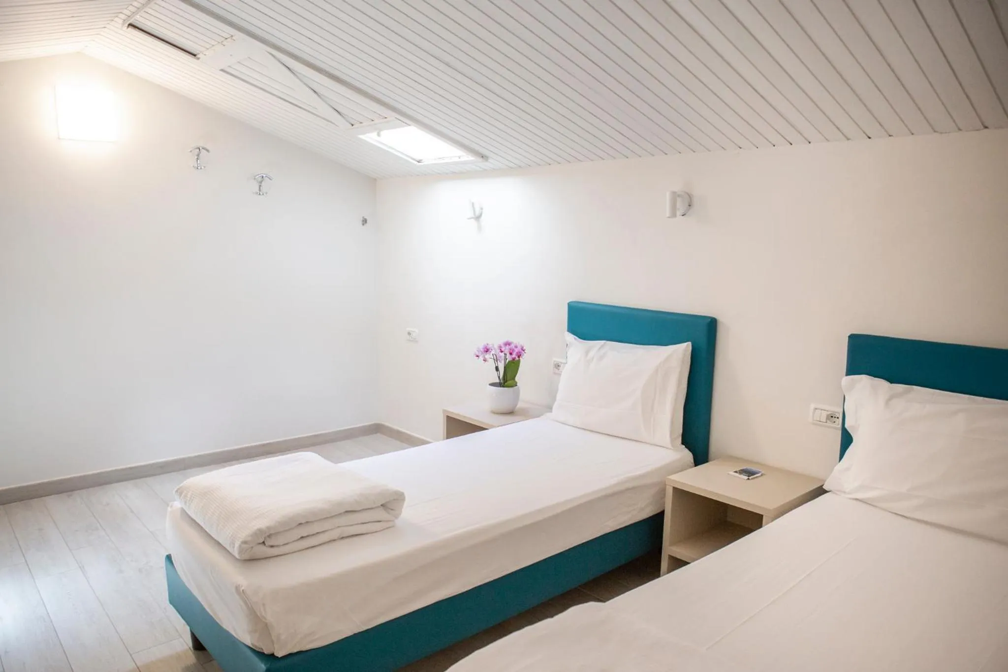 Bedroom, Bed in Club del Sole Desenzano Boutique Resort