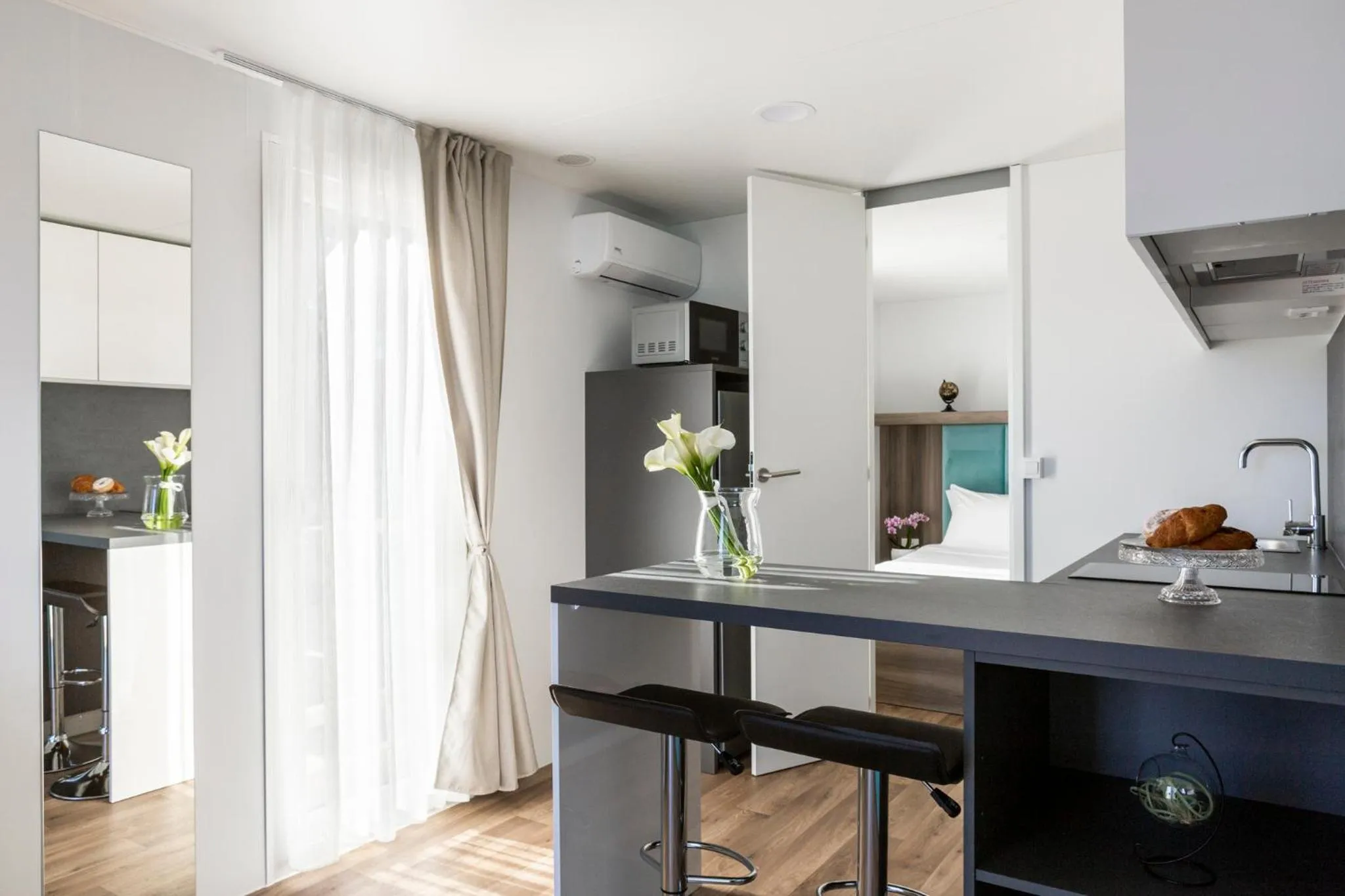 Kitchen or kitchenette in Club del Sole Desenzano Boutique Resort