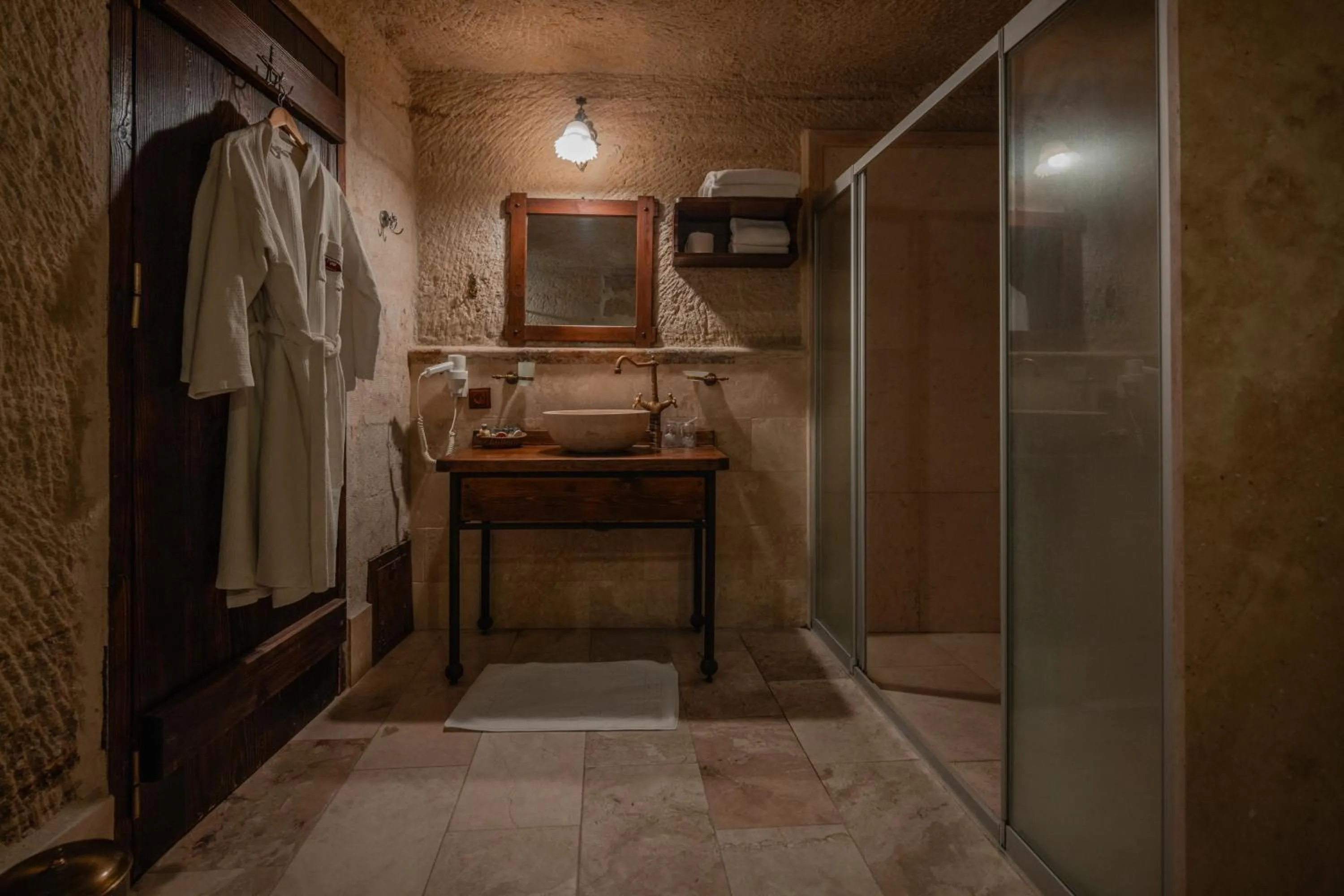 Shower in Aydinli Cave Hotel