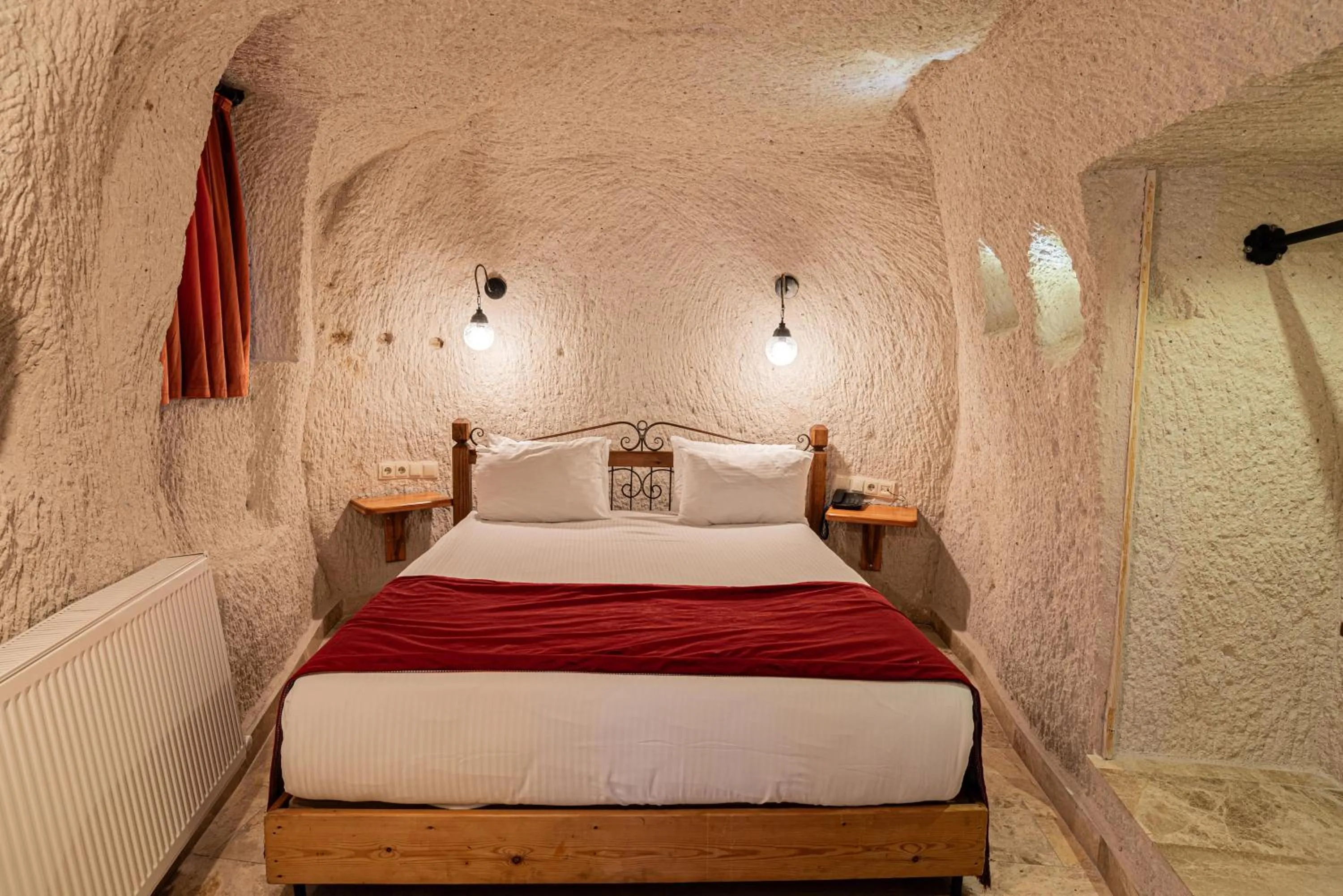 Bed in Dervish Cave House & Restaurant