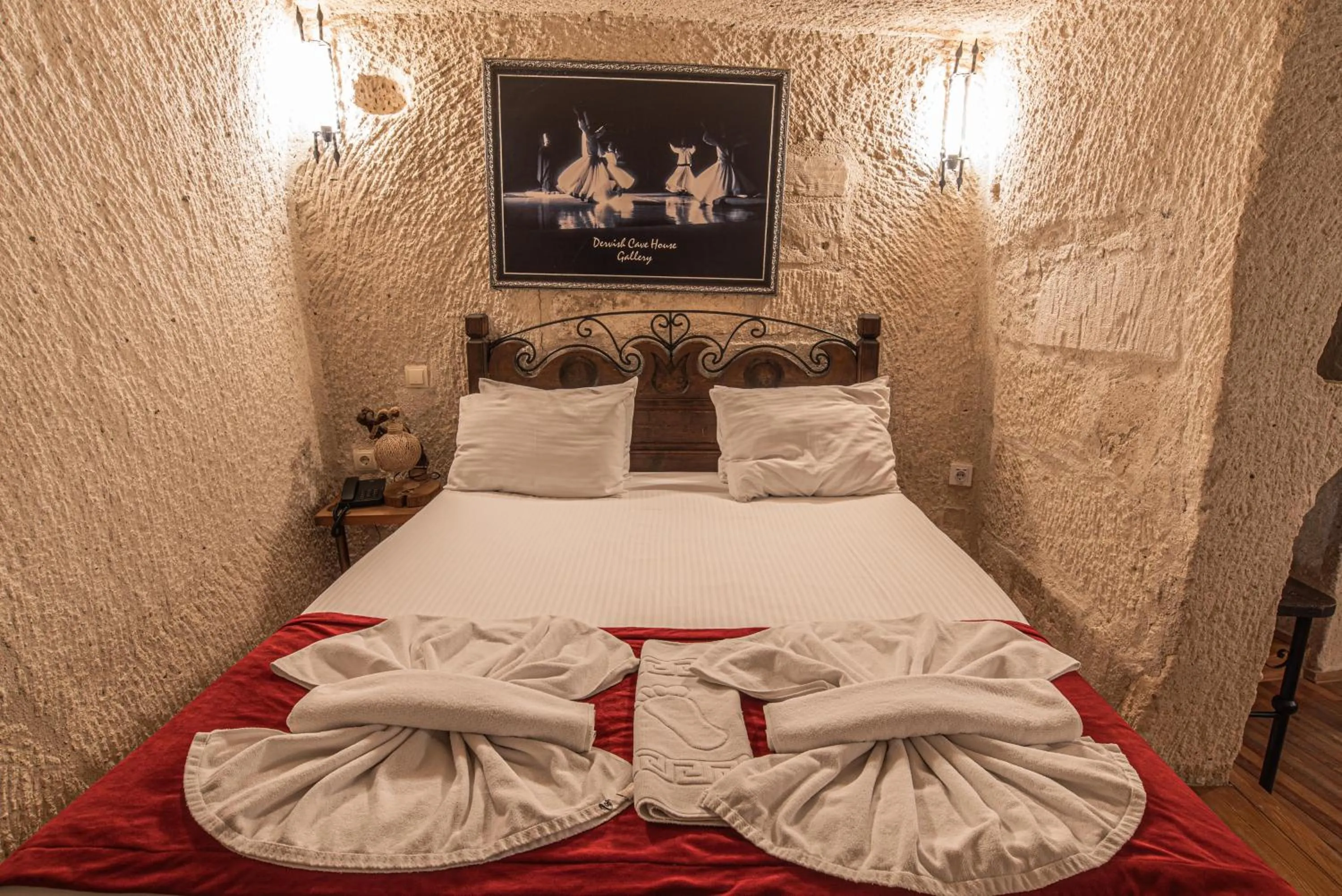 Bed in Dervish Cave House & Restaurant