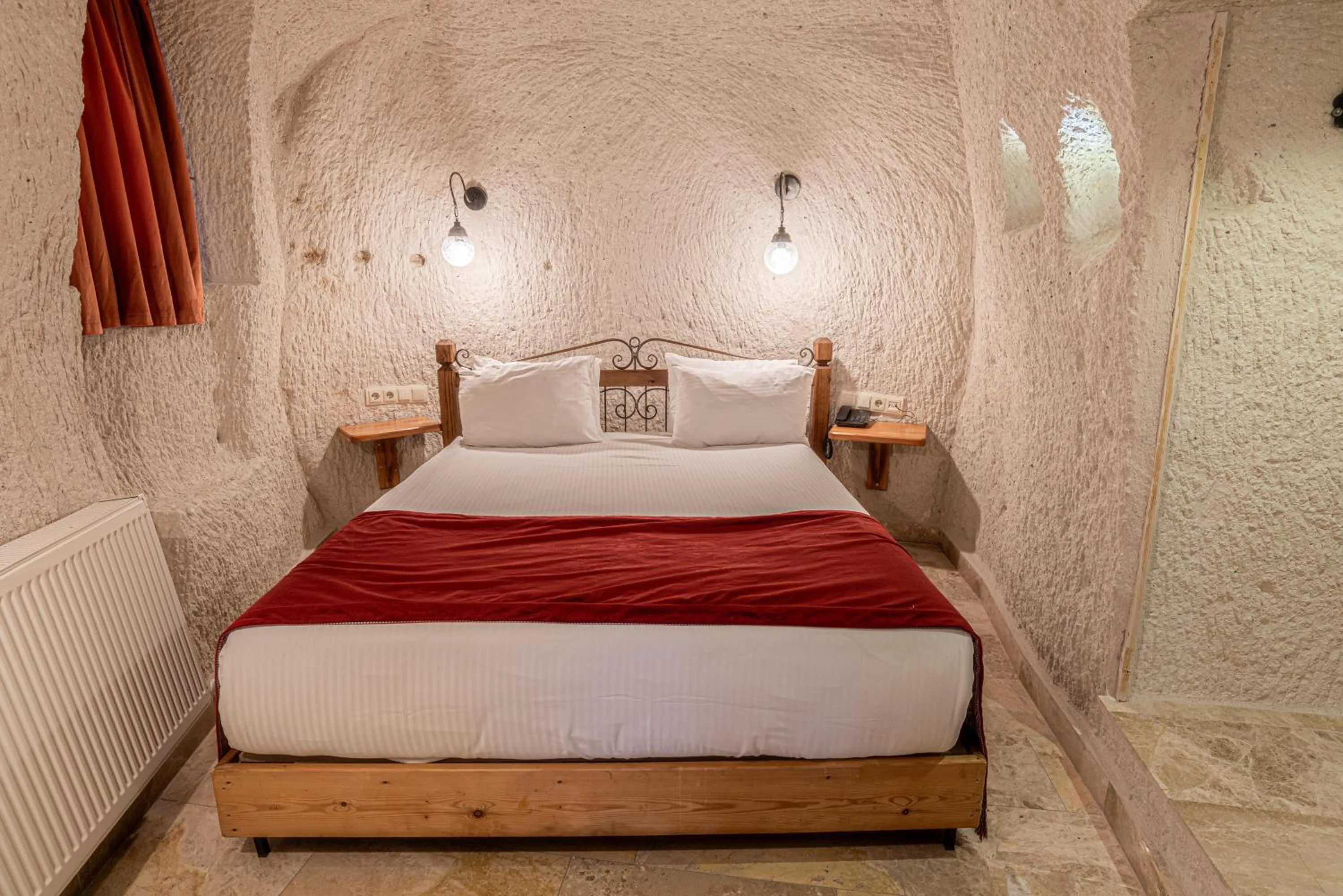 Bed in Dervish Cave House & Restaurant