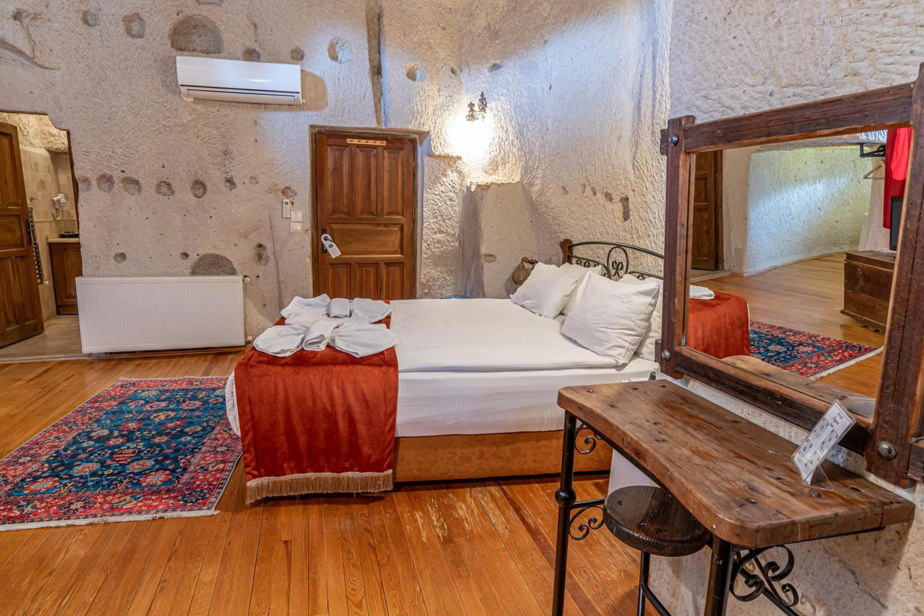 Bed in Dervish Cave House & Restaurant
