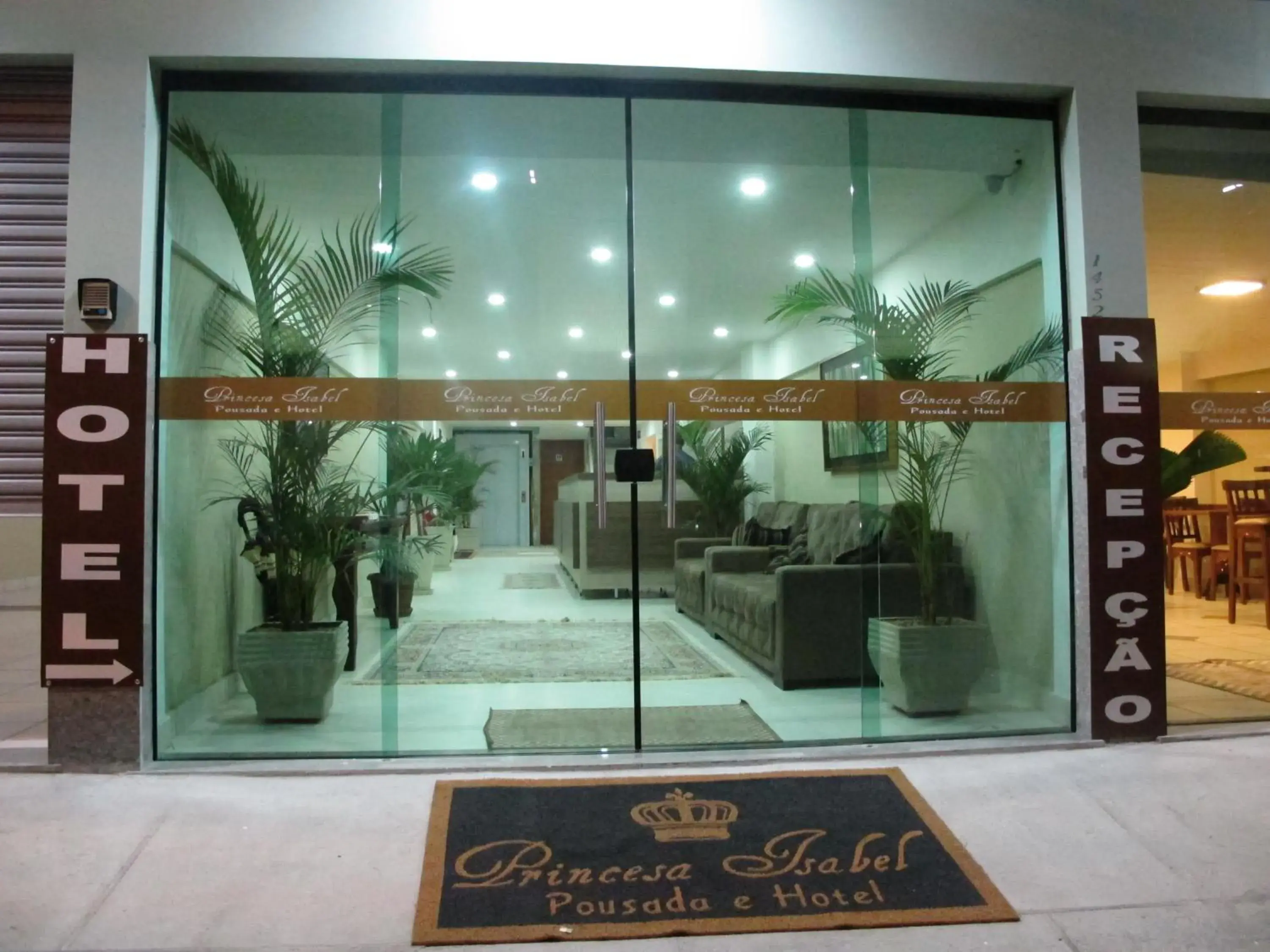 Lobby or reception in Hotel & Pousada Princesa Isabel Rua Teresa Lobby or reception in Hotel & Pousada Princesa Isabel Rua Teresa