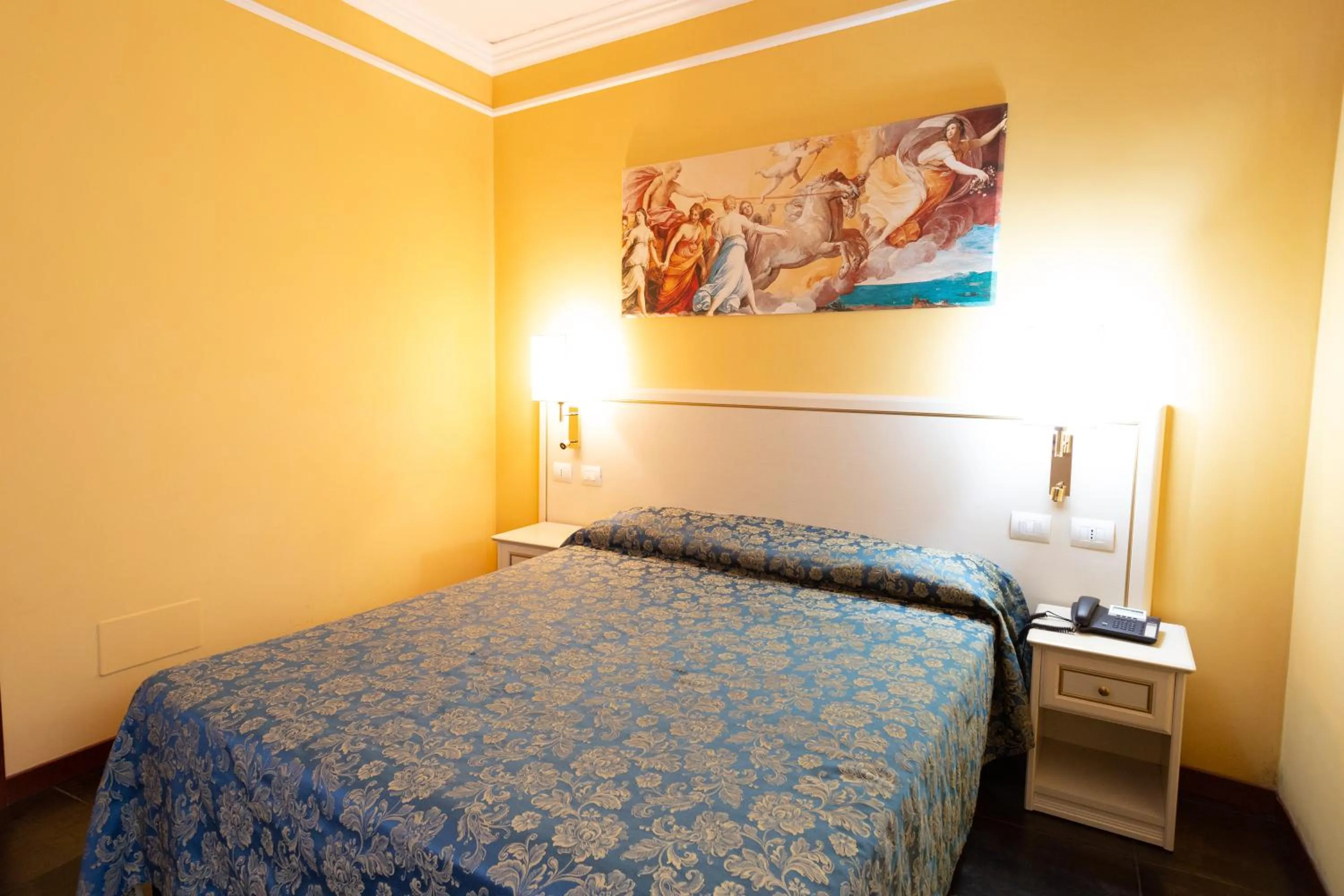 Photo of the whole room, Bed in Cervara Park Hotel
