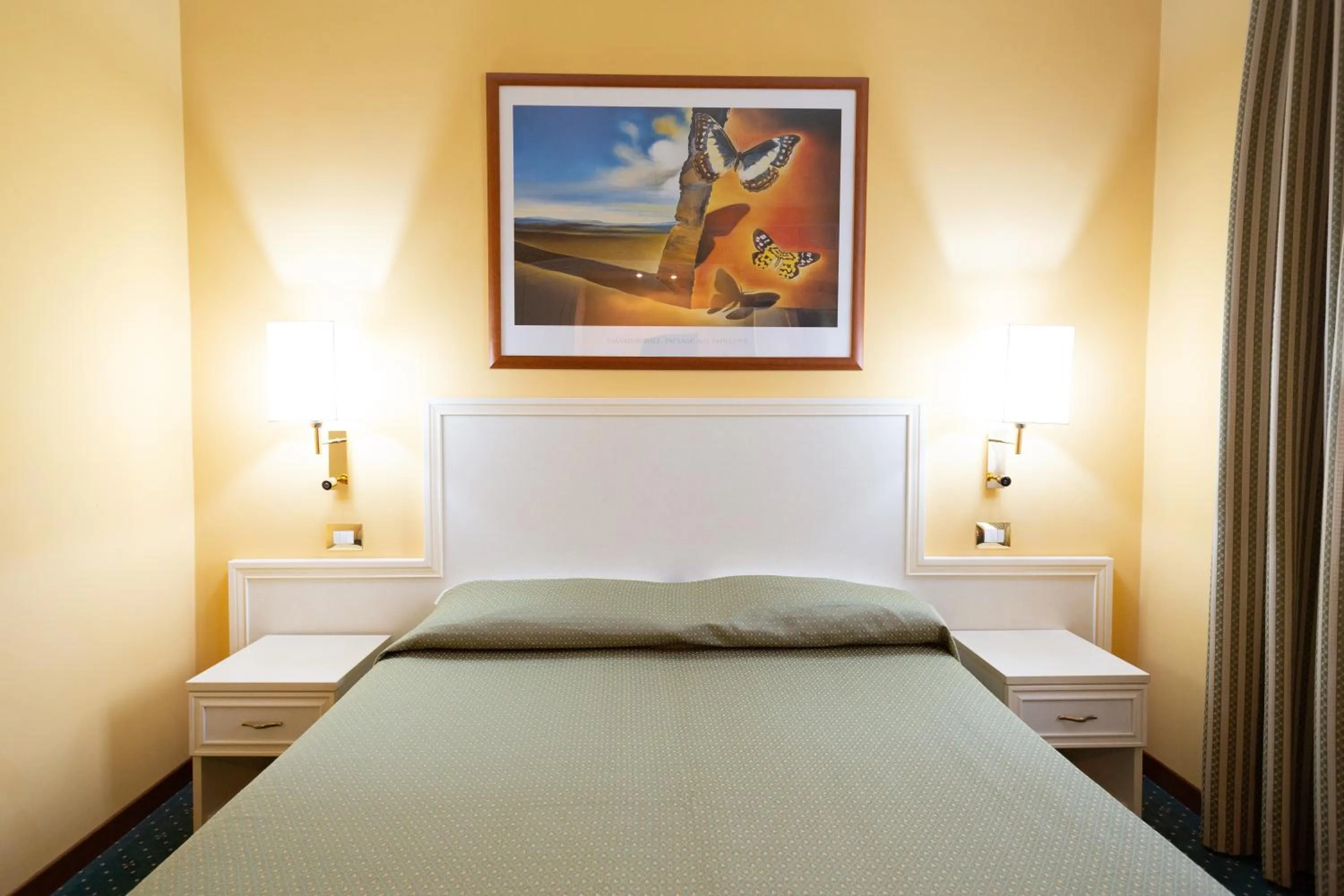 Photo of the whole room, Bed in Cervara Park Hotel