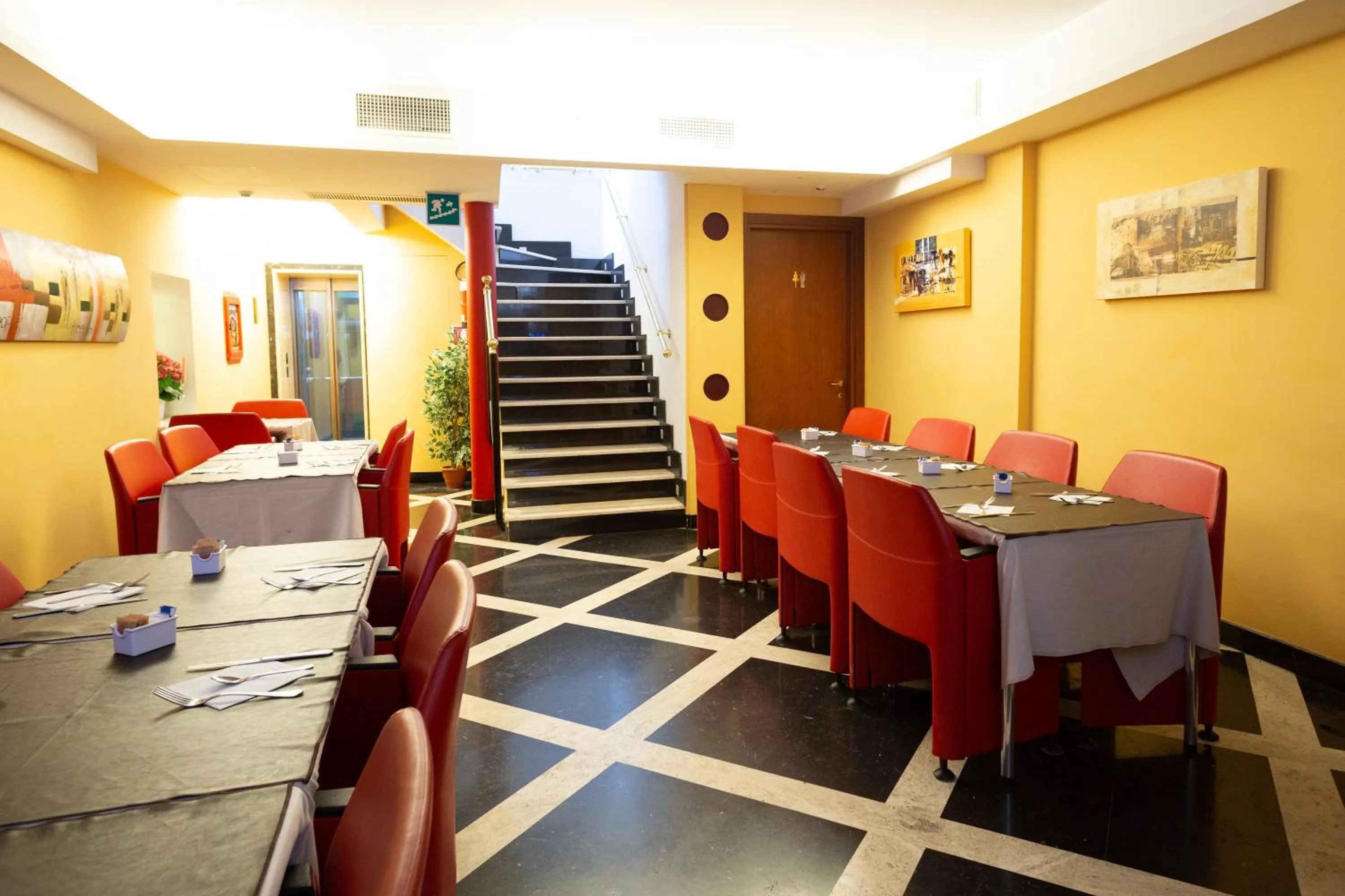 Lounge or bar in Cervara Park Hotel