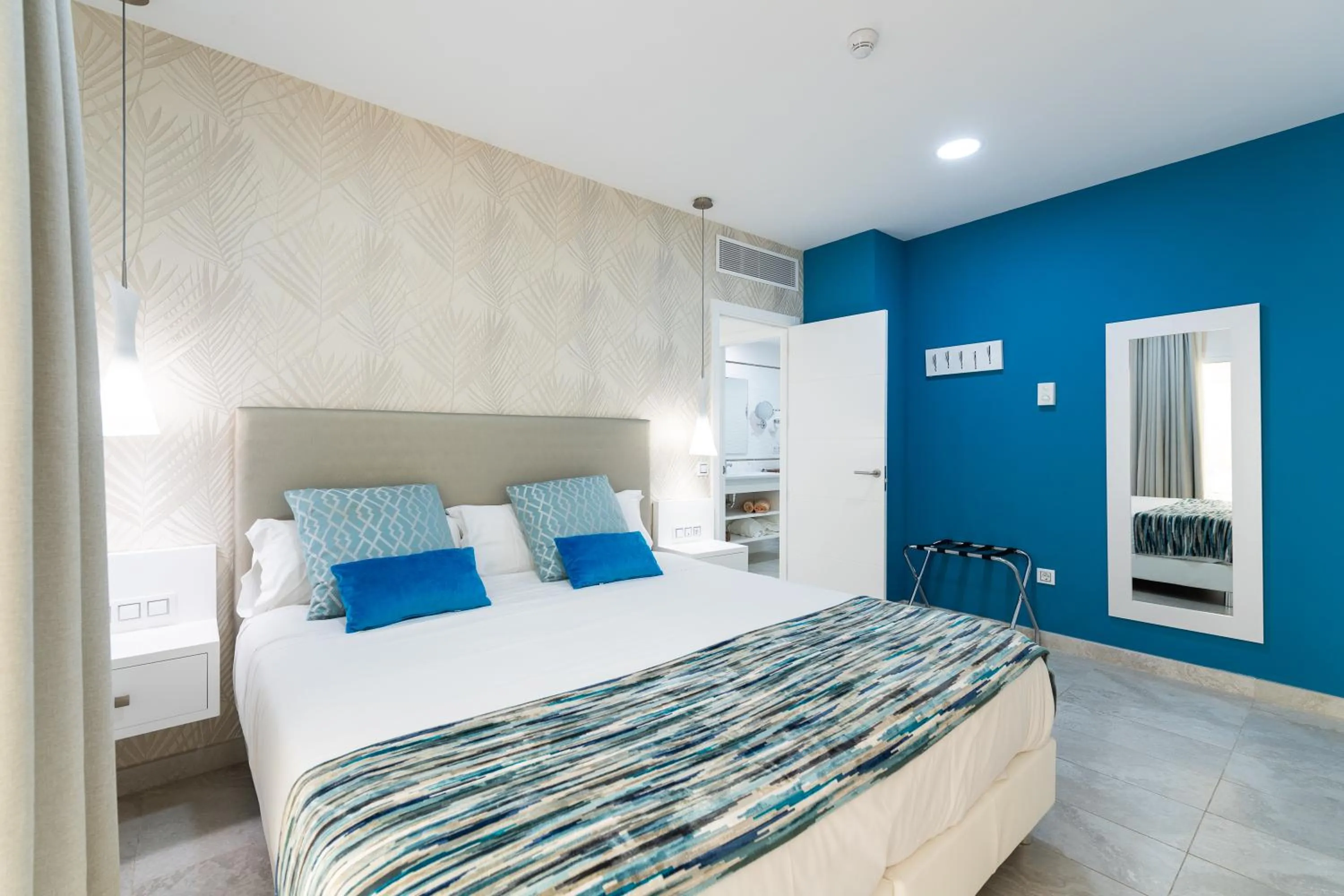 Bed in Holiday Club Playa Amadores