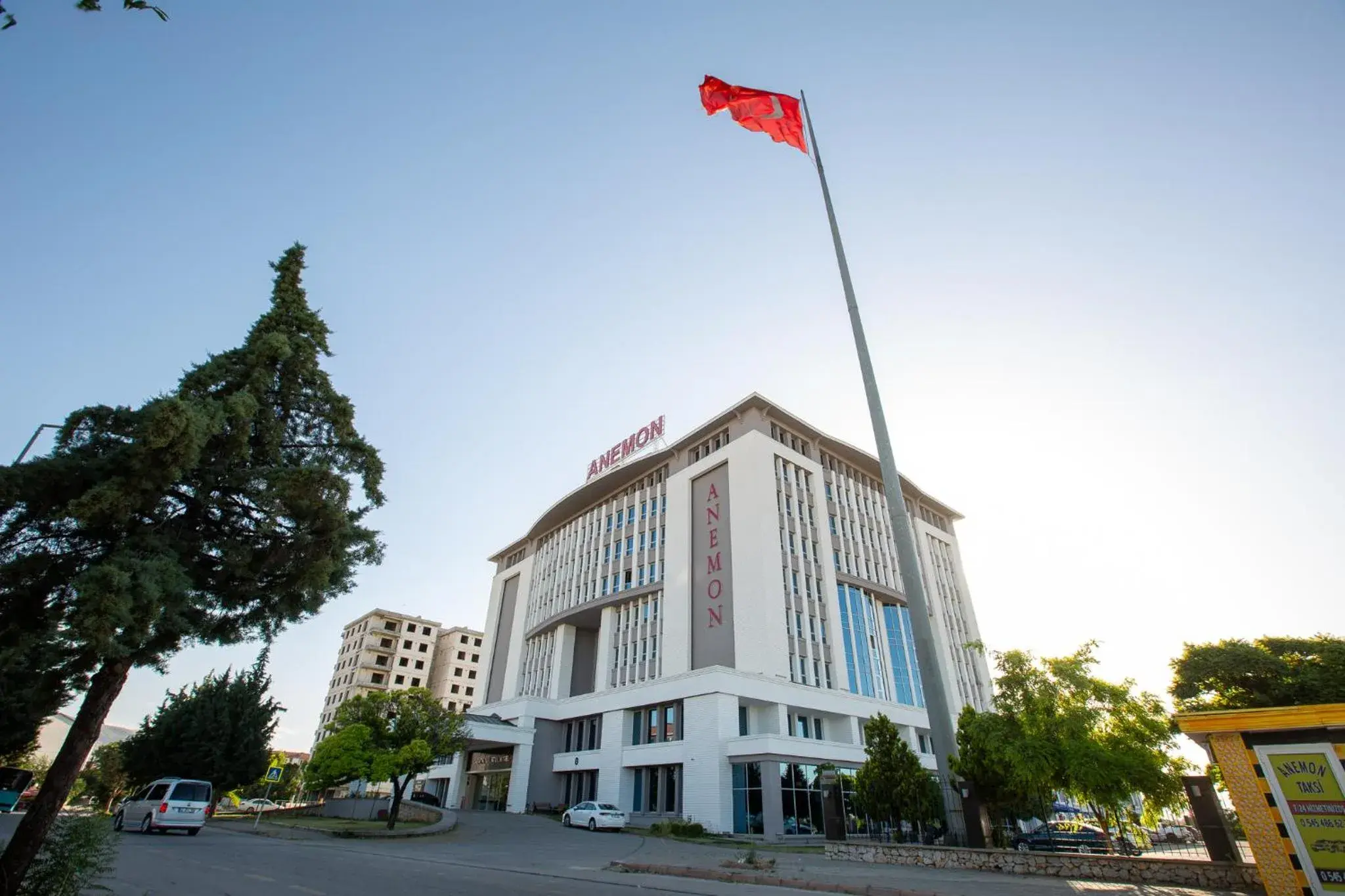 Property building in Anemon Grand Malatya Otel Property building in Anemon Grand Malatya Otel