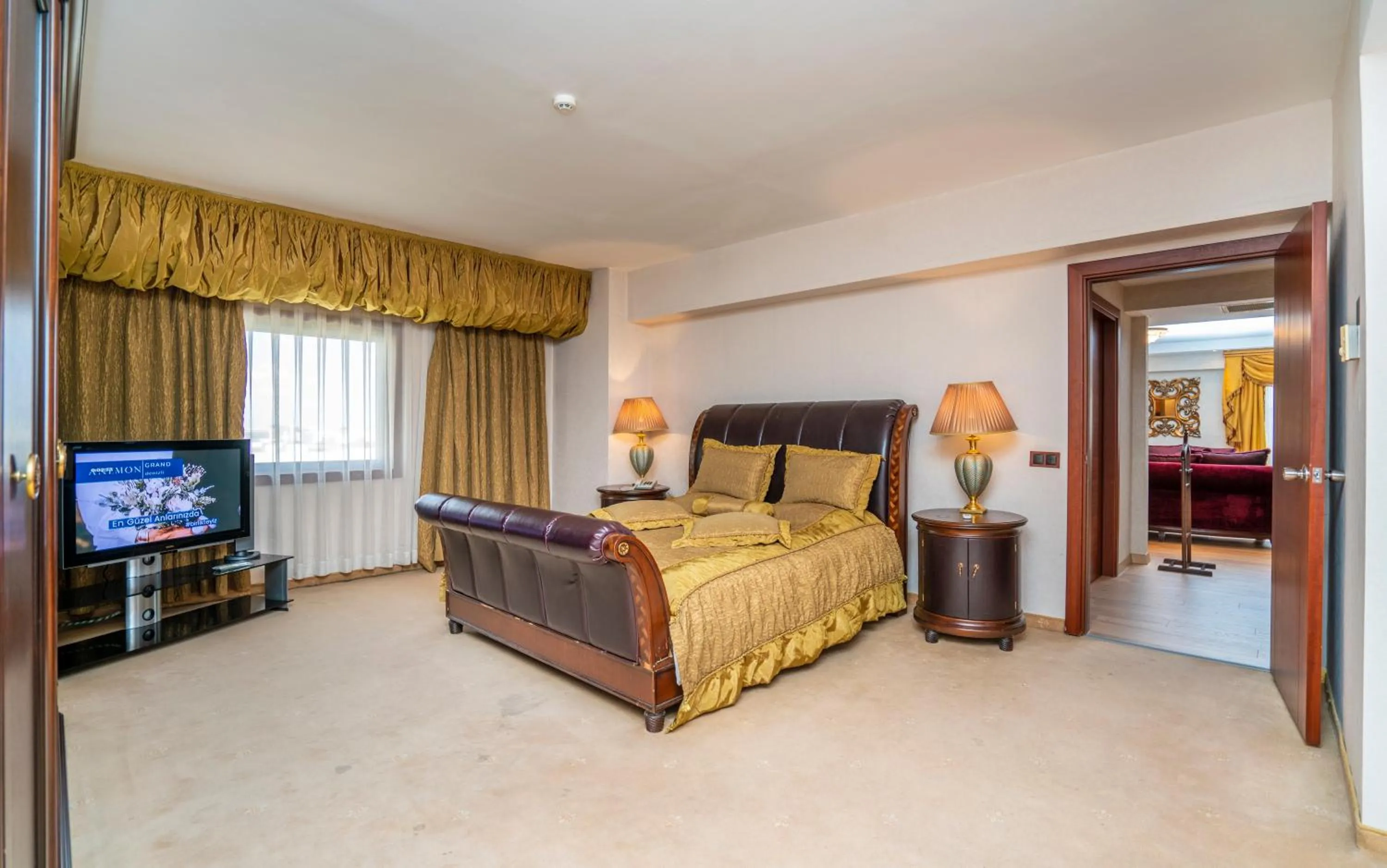 Photo of the whole room, Bed in Anemon Grand Eskişehir Otel