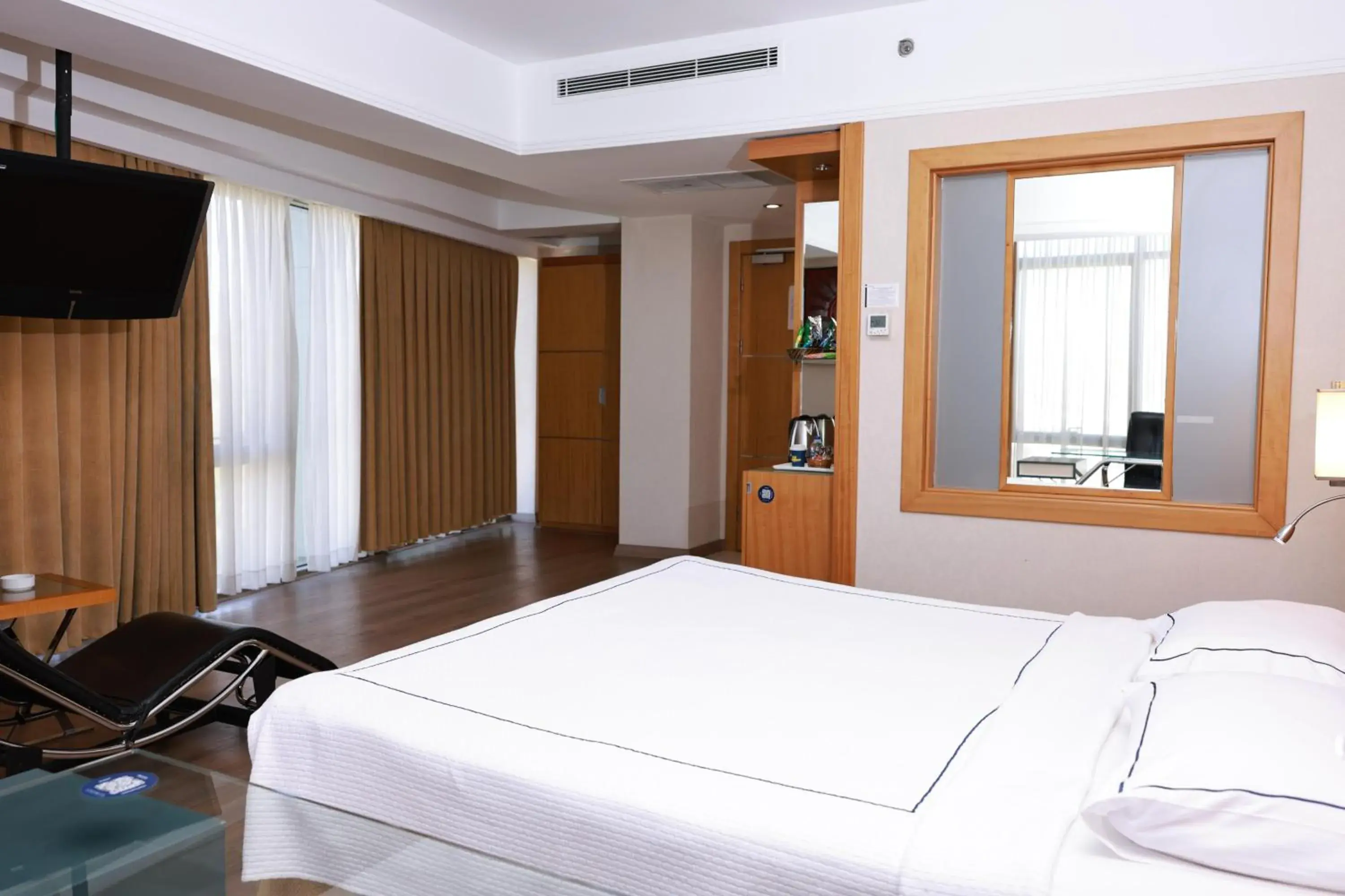 Photo of the whole room, Bed in Anemon Grand Denizli Otel Photo of the whole room, Bed in Anemon Grand Denizli Otel