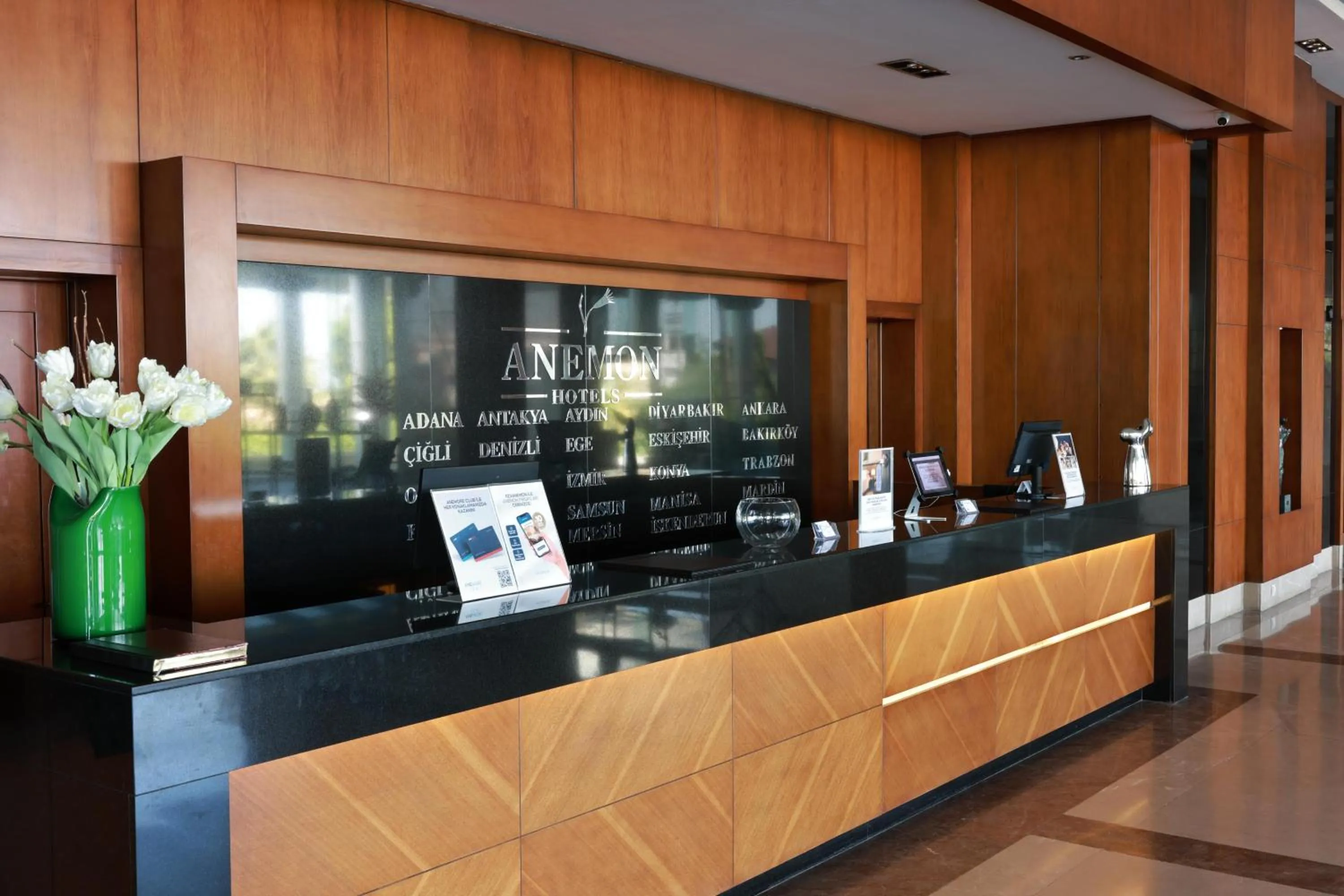 Lobby or reception in Anemon Grand Denizli Otel