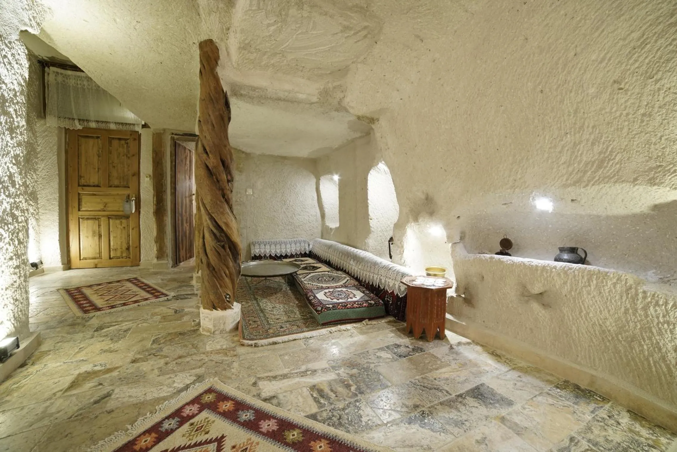 Photo of the whole room, Bed in Melek Cave Hotel