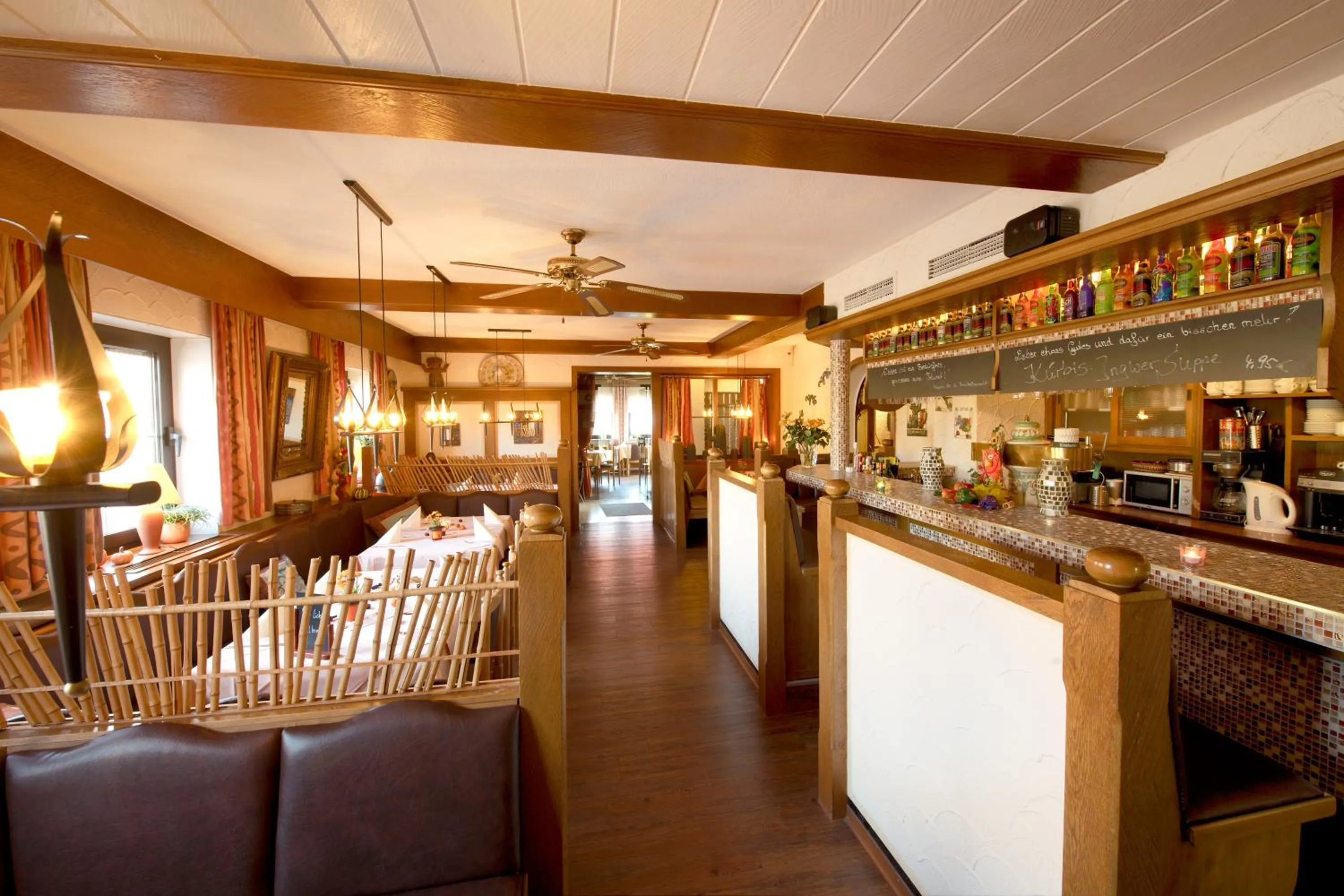 Restaurant/places to eat in City Hotel Hanau