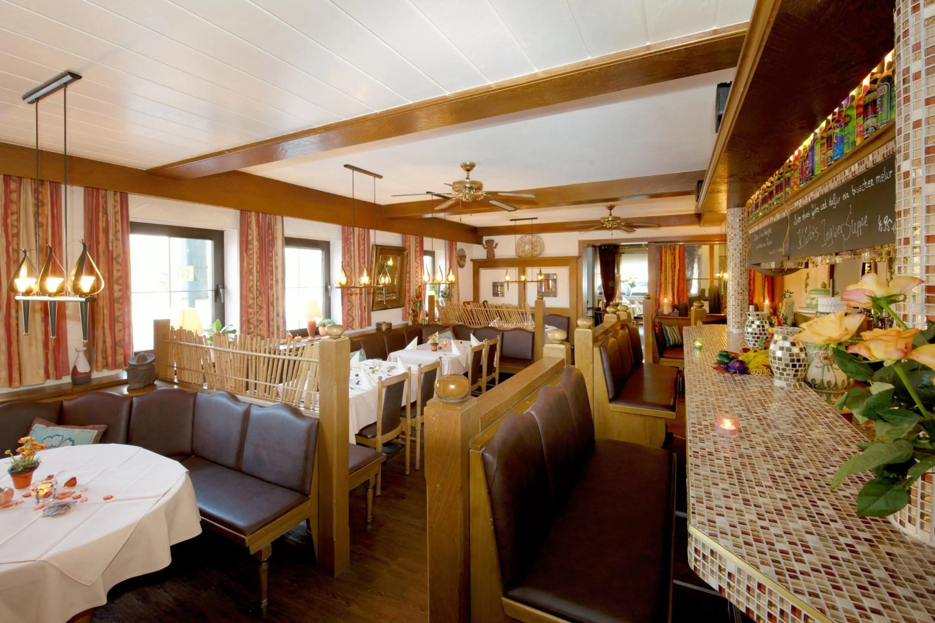 Restaurant/places to eat in City Hotel Hanau