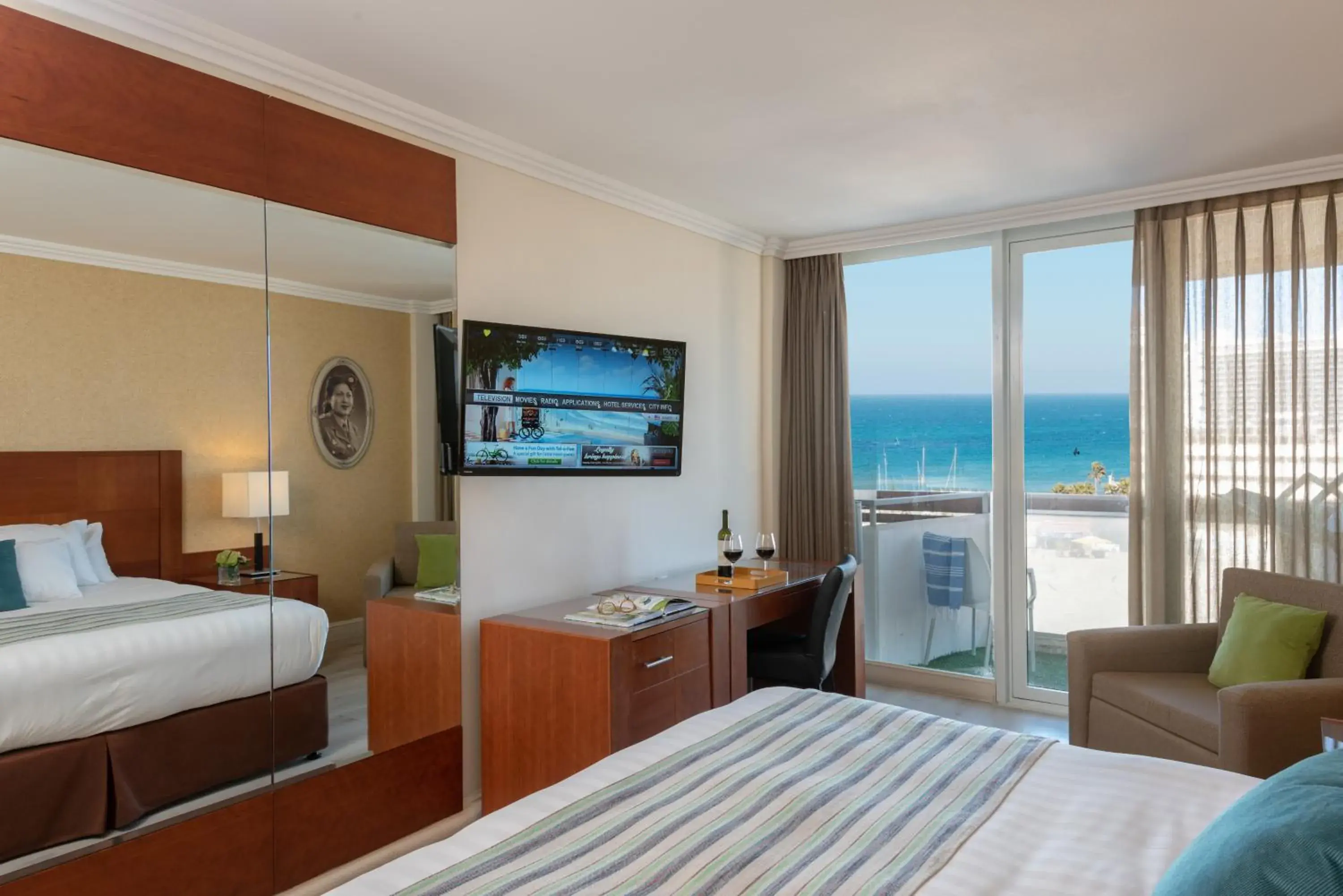 Bedroom, Bed in Herods Tel Aviv By The Beach Bedroom, Bed in Herods Tel Aviv By The Beach