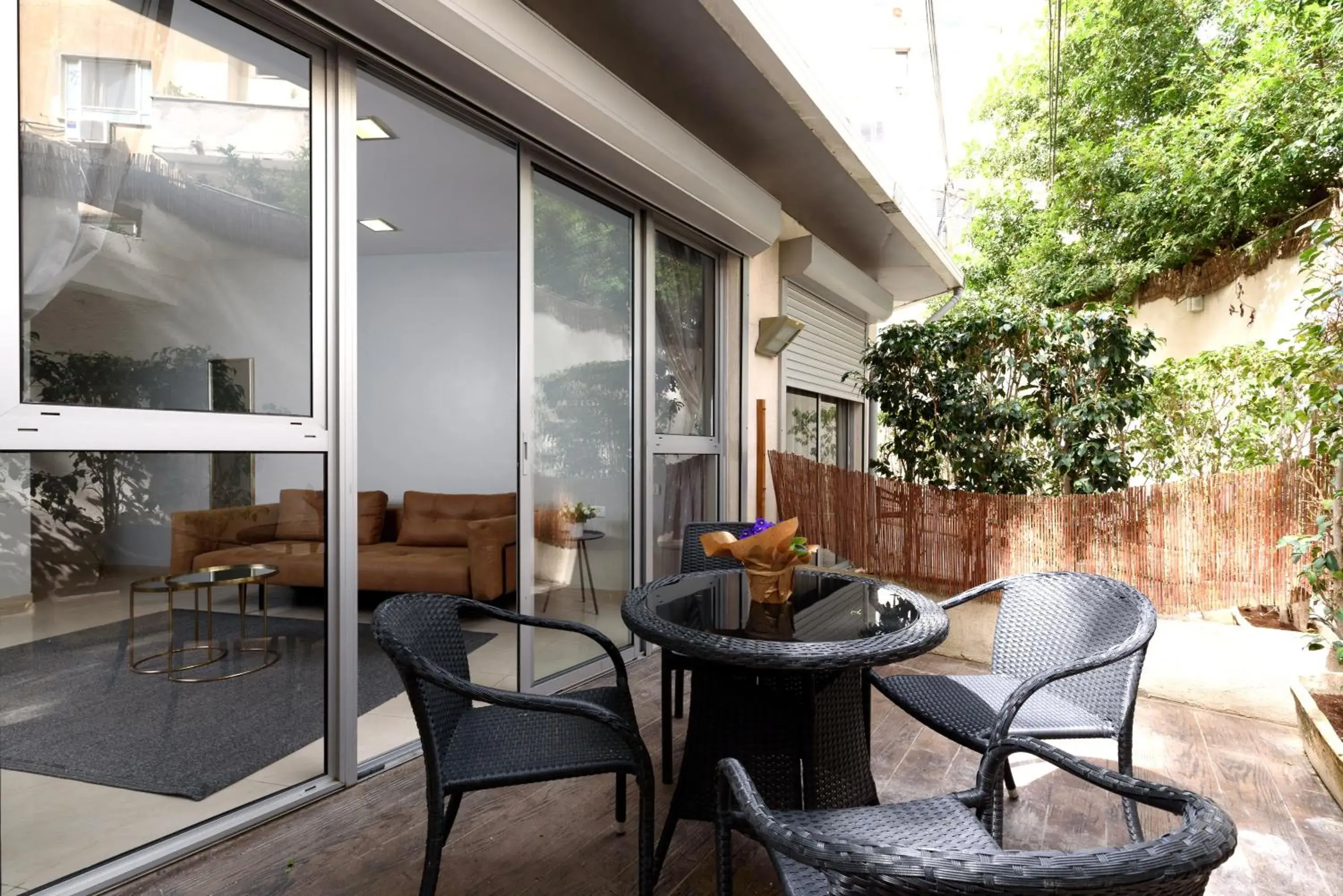 One-Bedroom Apartment with Terrace in Sea Land Suites One-Bedroom Apartment with Terrace in Sea Land Suites