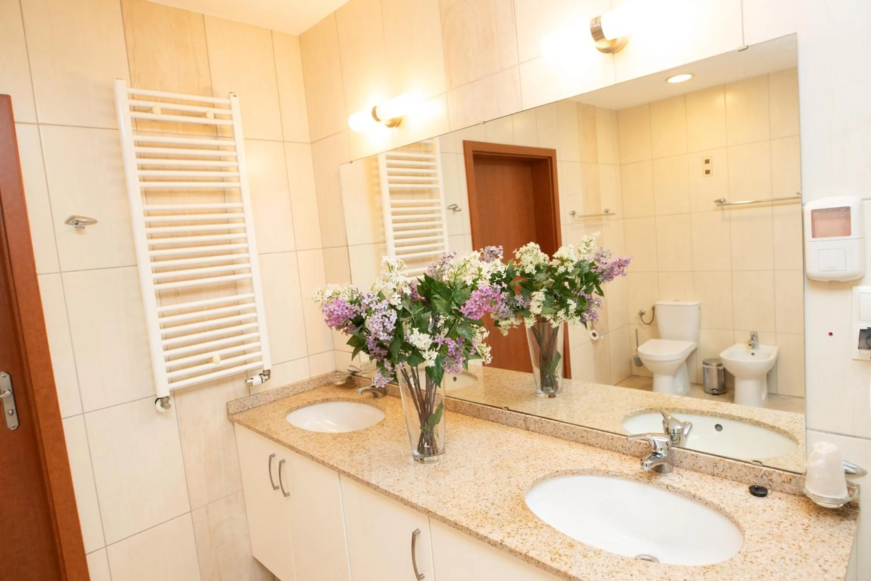 Toilet in Hotel Wilga by Katowice Airport