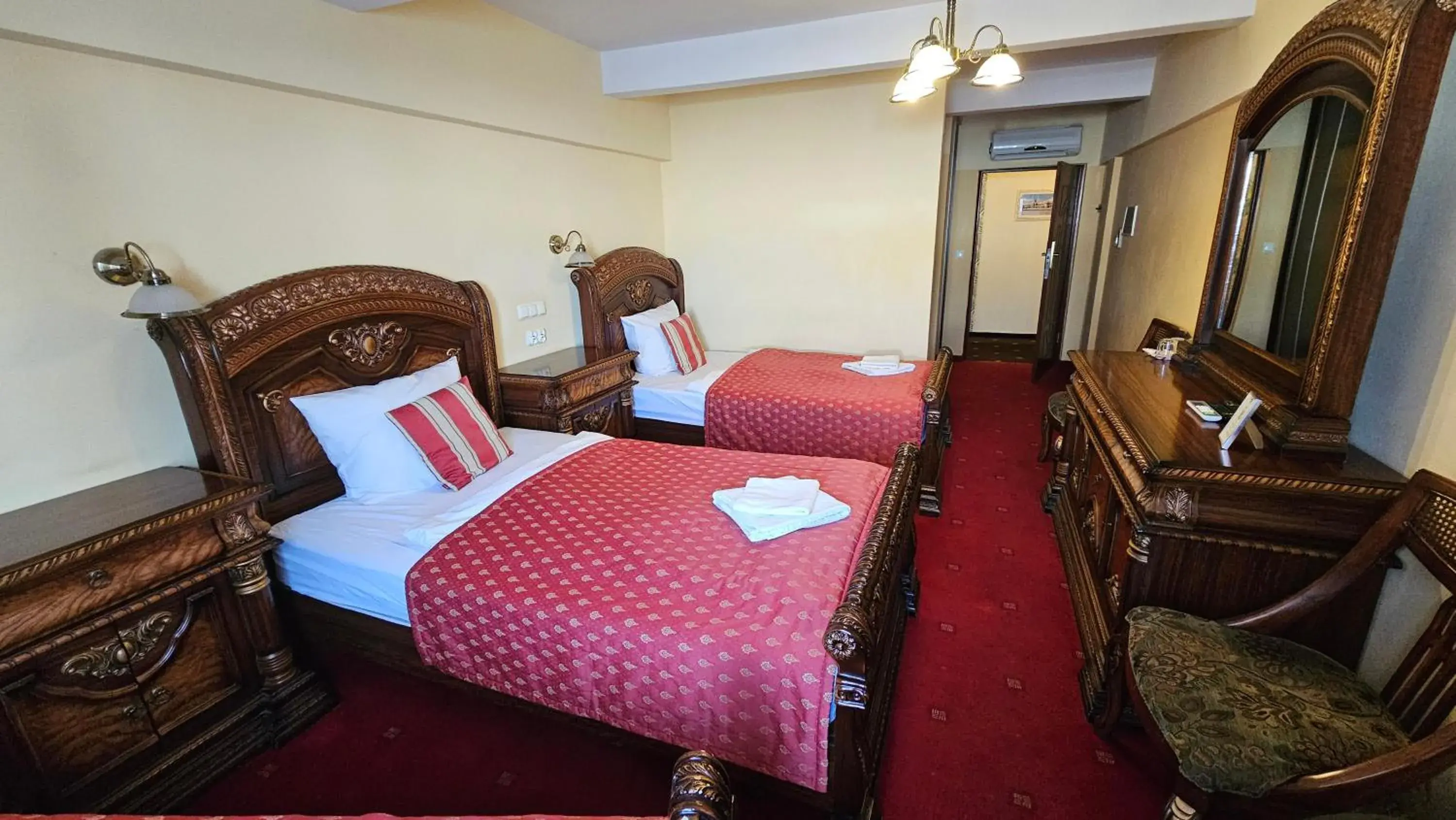 Bed in Daisy Superior Bed in Daisy Superior