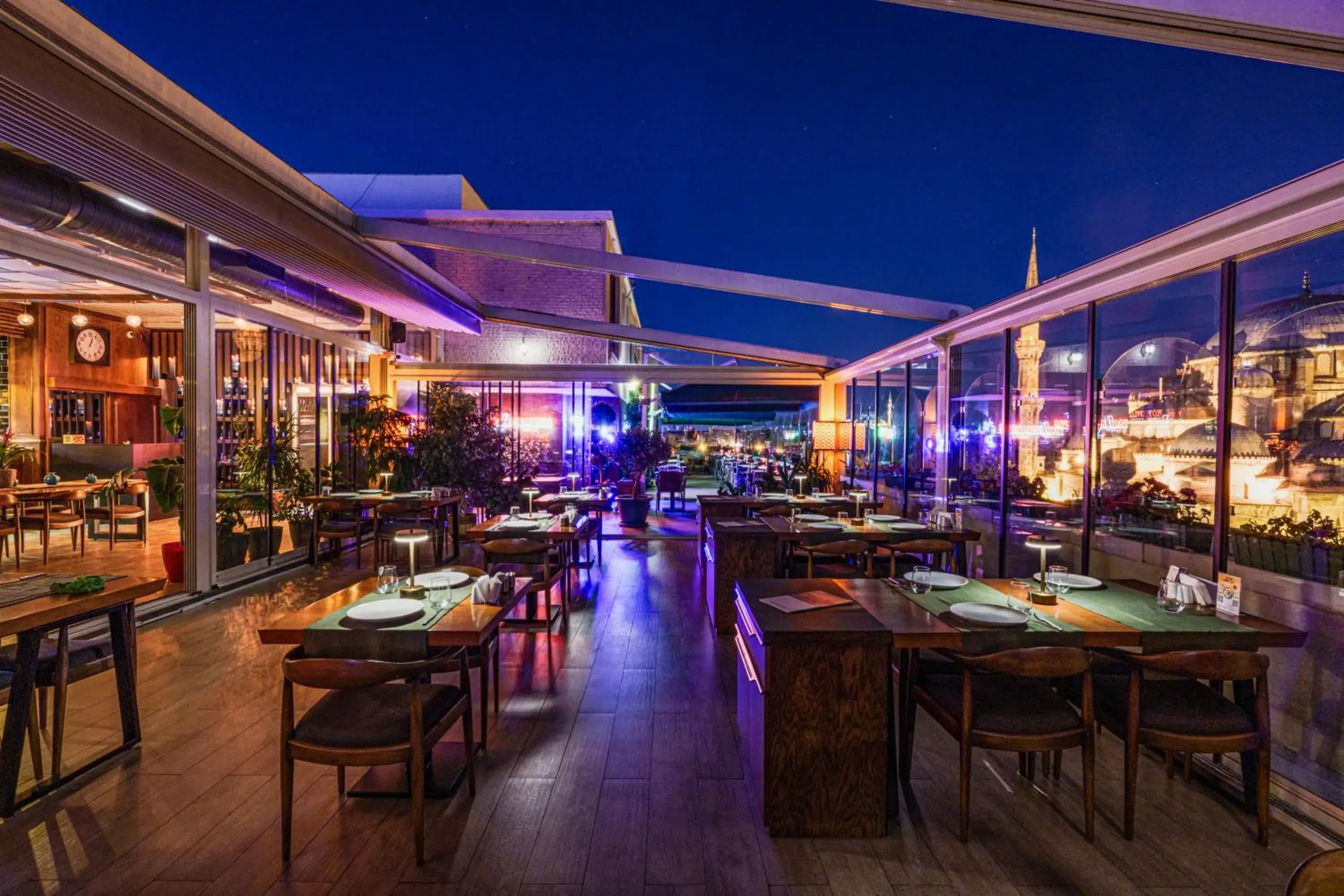 Restaurant/places to eat in Grand Hotel Gulsoy Old City Restaurant/places to eat in Grand Hotel Gulsoy Old City